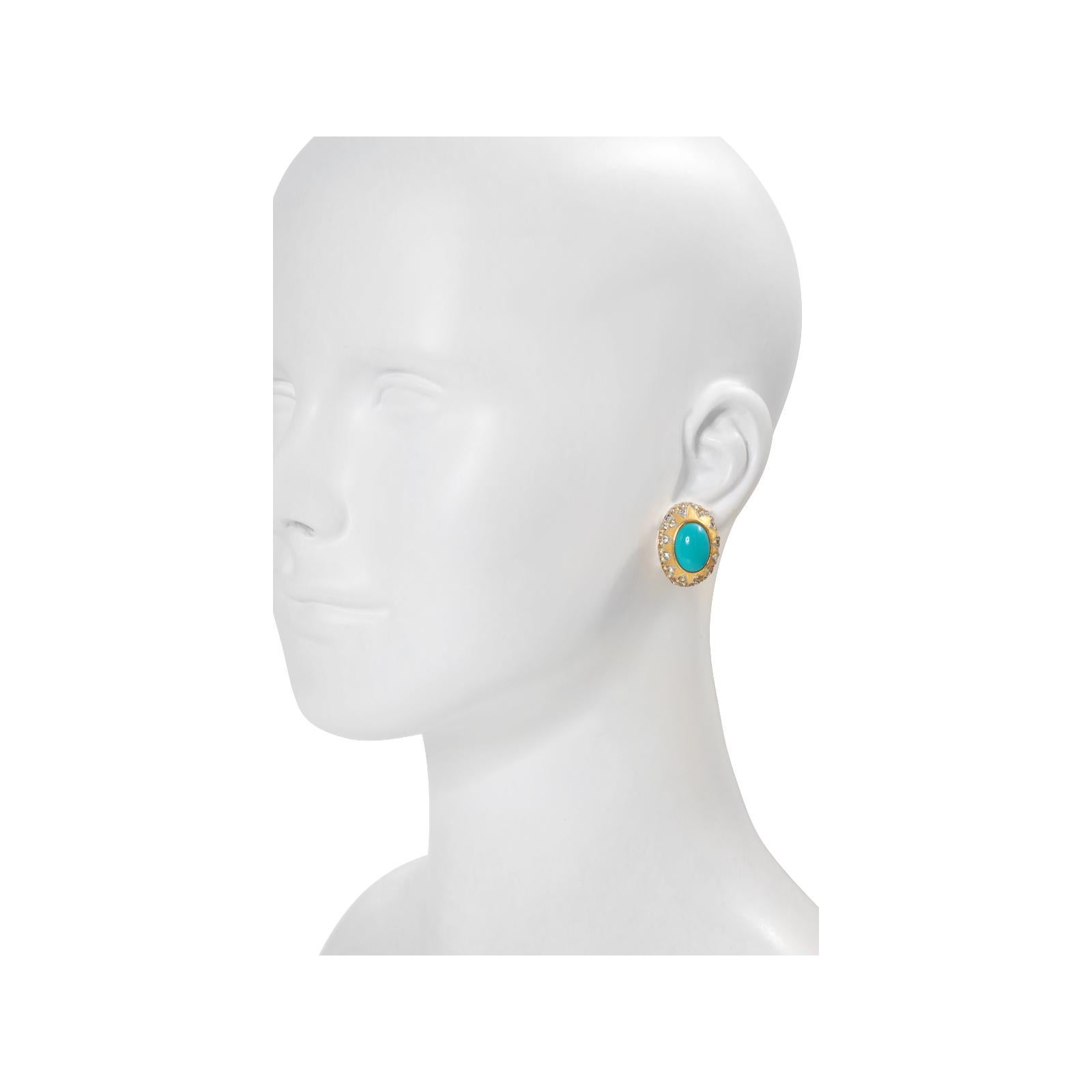 Tono Dorado Vintage Con Turquesa Falsa y Diamante  Pendientes Circa 1980's Moderno en venta
