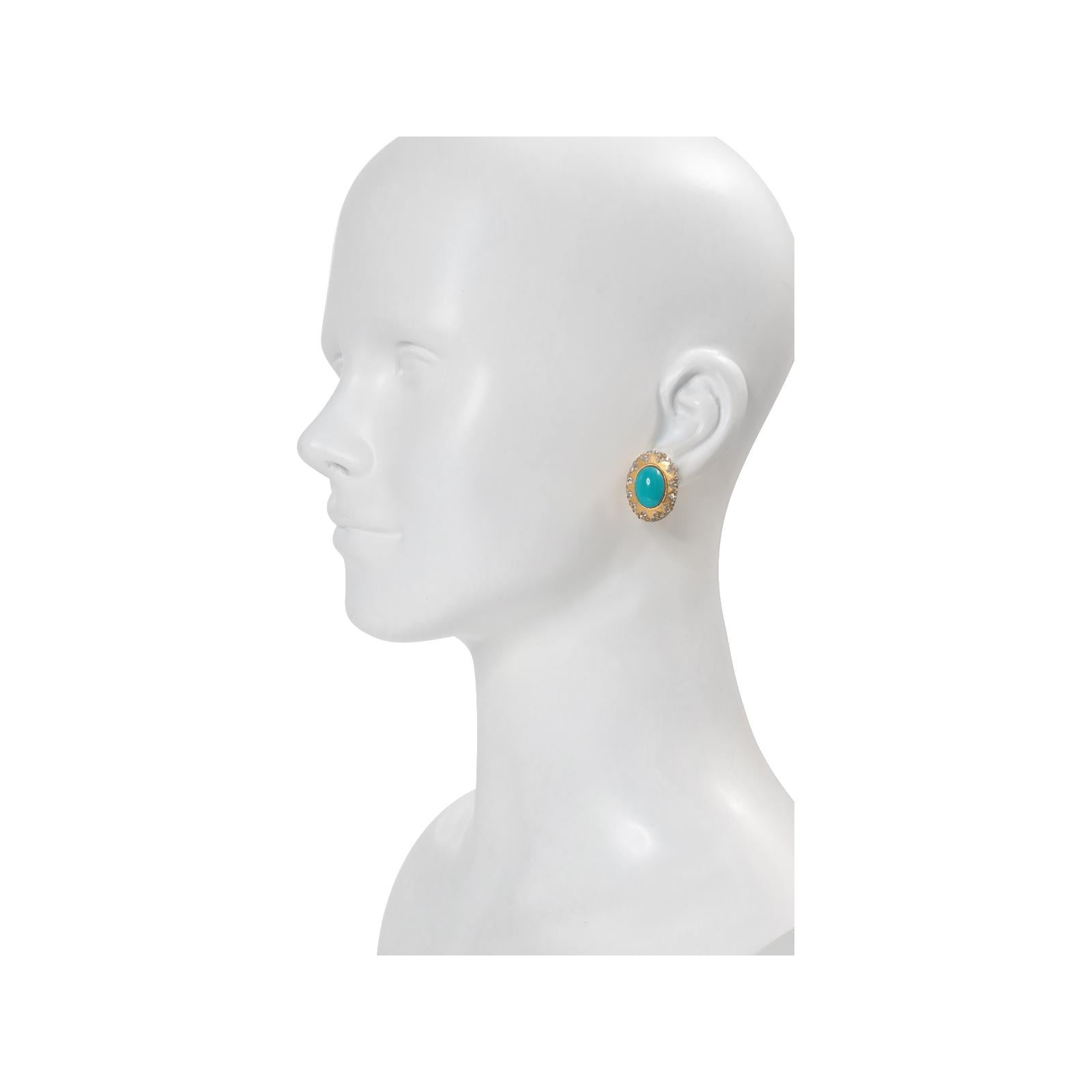 Femenino o masculino Tono Dorado Vintage Con Turquesa Falsa y Diamante  Pendientes Circa 1980's en venta
