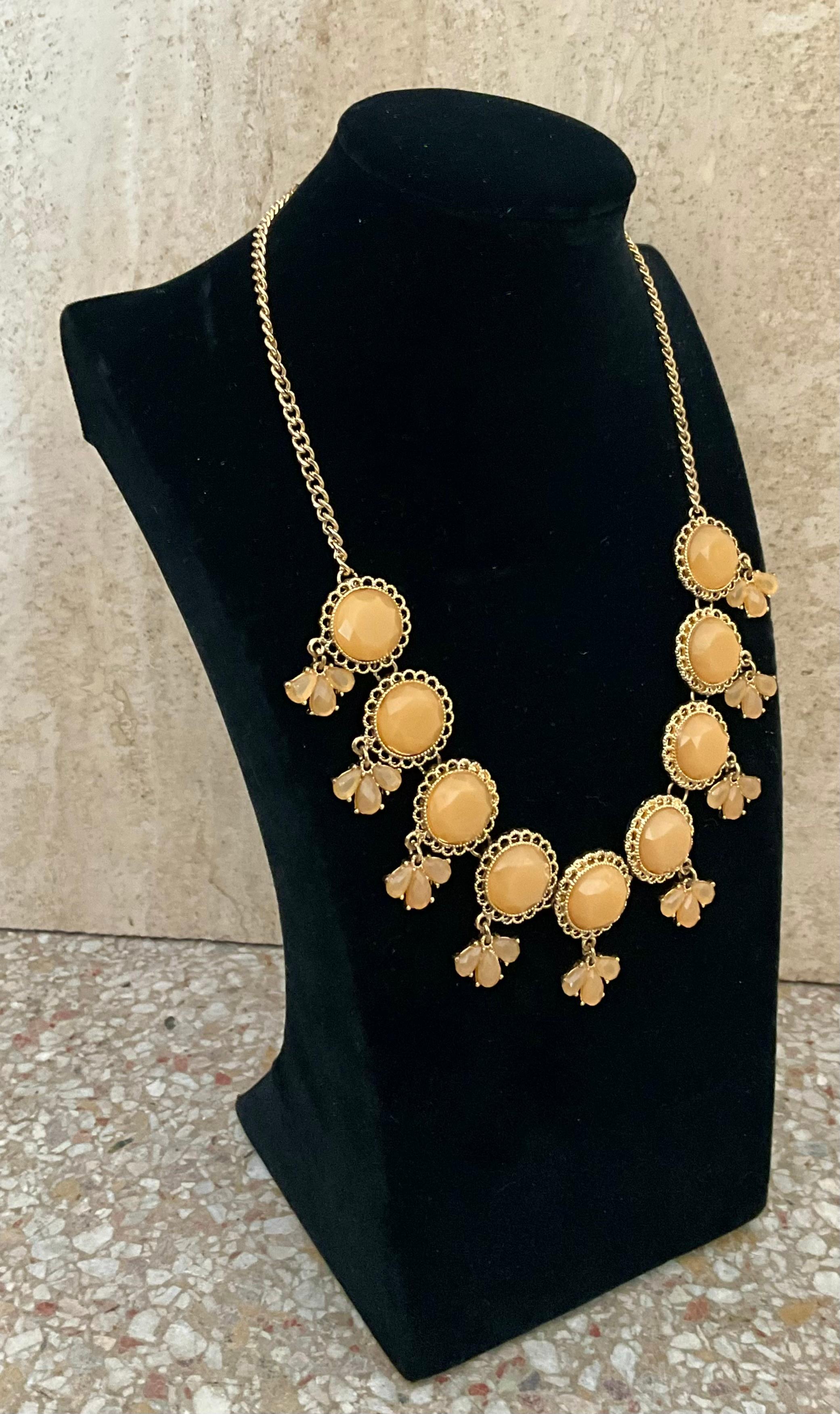 Collana dichiarativa vintage in tonalità oro In condizioni buone in vendita a Lake Worth Beach, FL