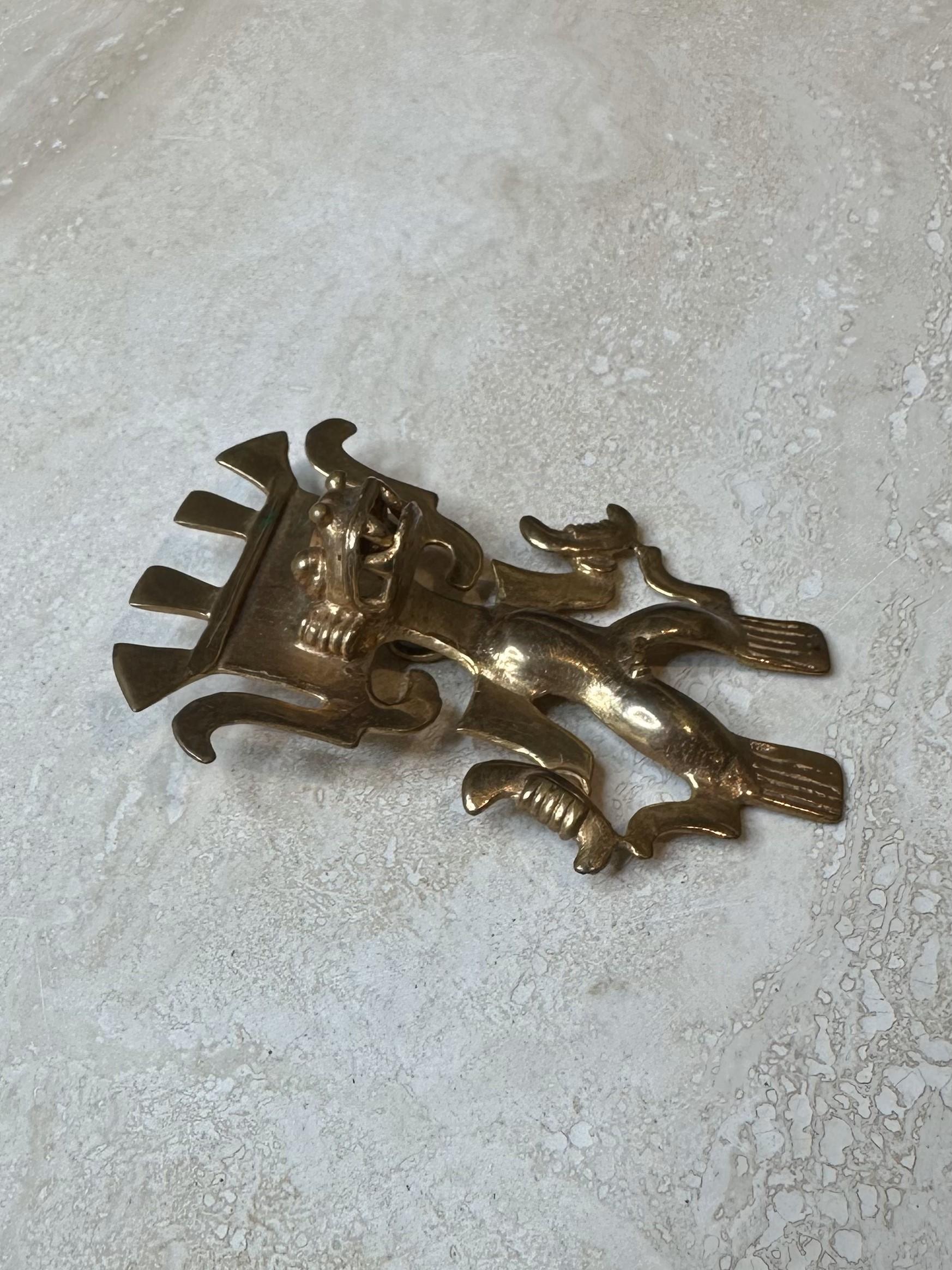 Vintage Gold Tribal Pendant In Good Condition For Sale In Lake Worth Beach, FL