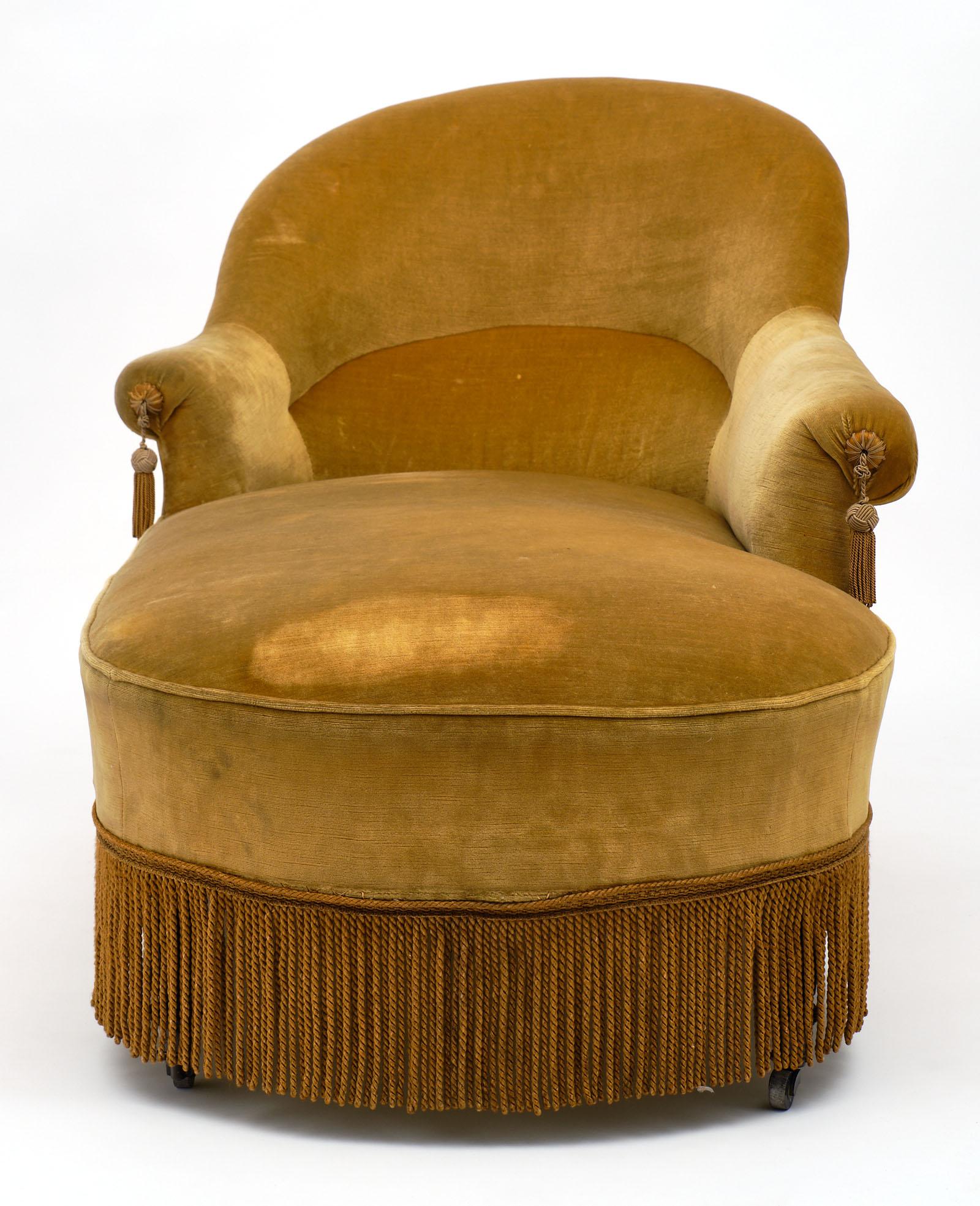 vintage velvet chaise lounge