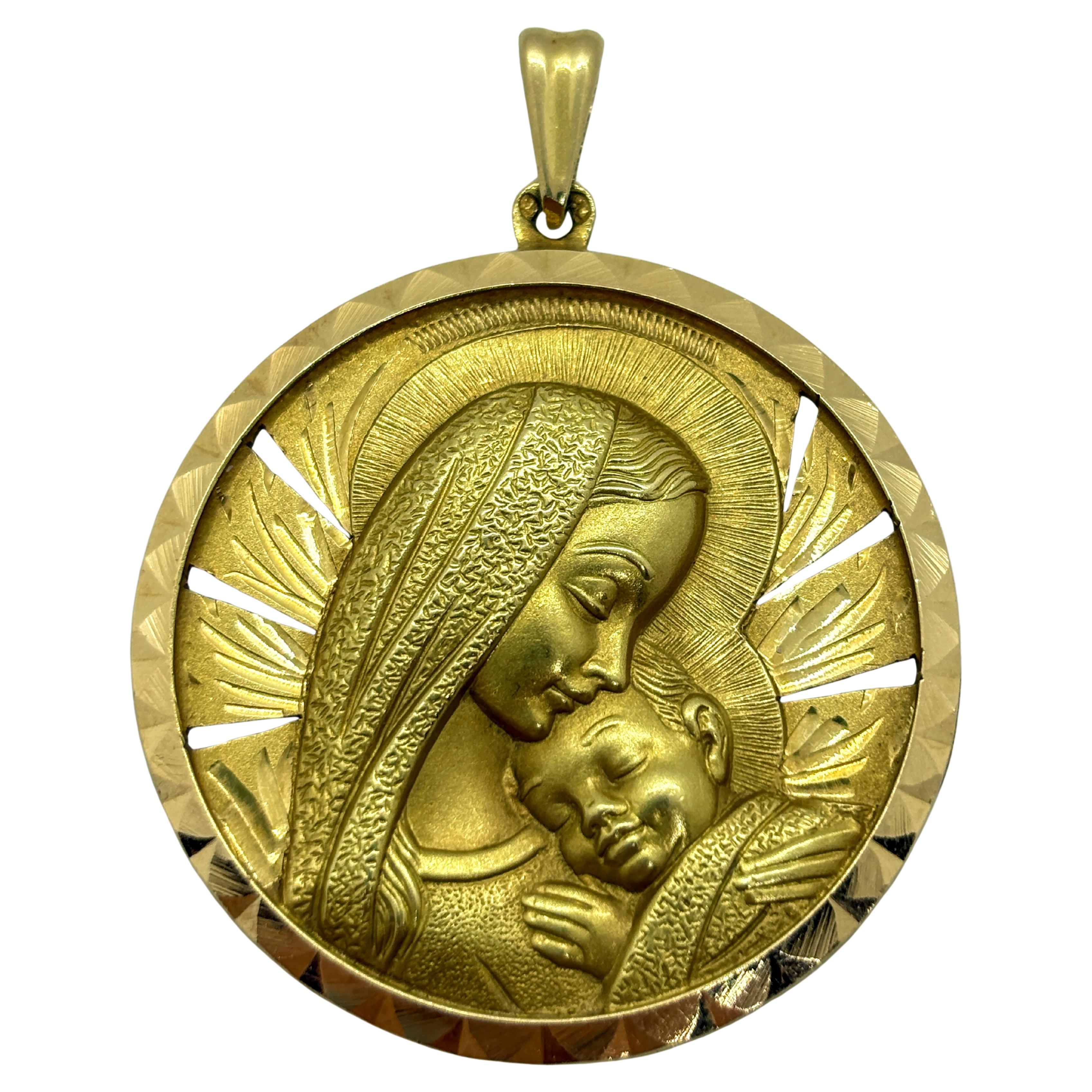 Ciondolo a forma di medaglia d'oro della Vergine Maria e del Bambino - finemente inciso - religioso