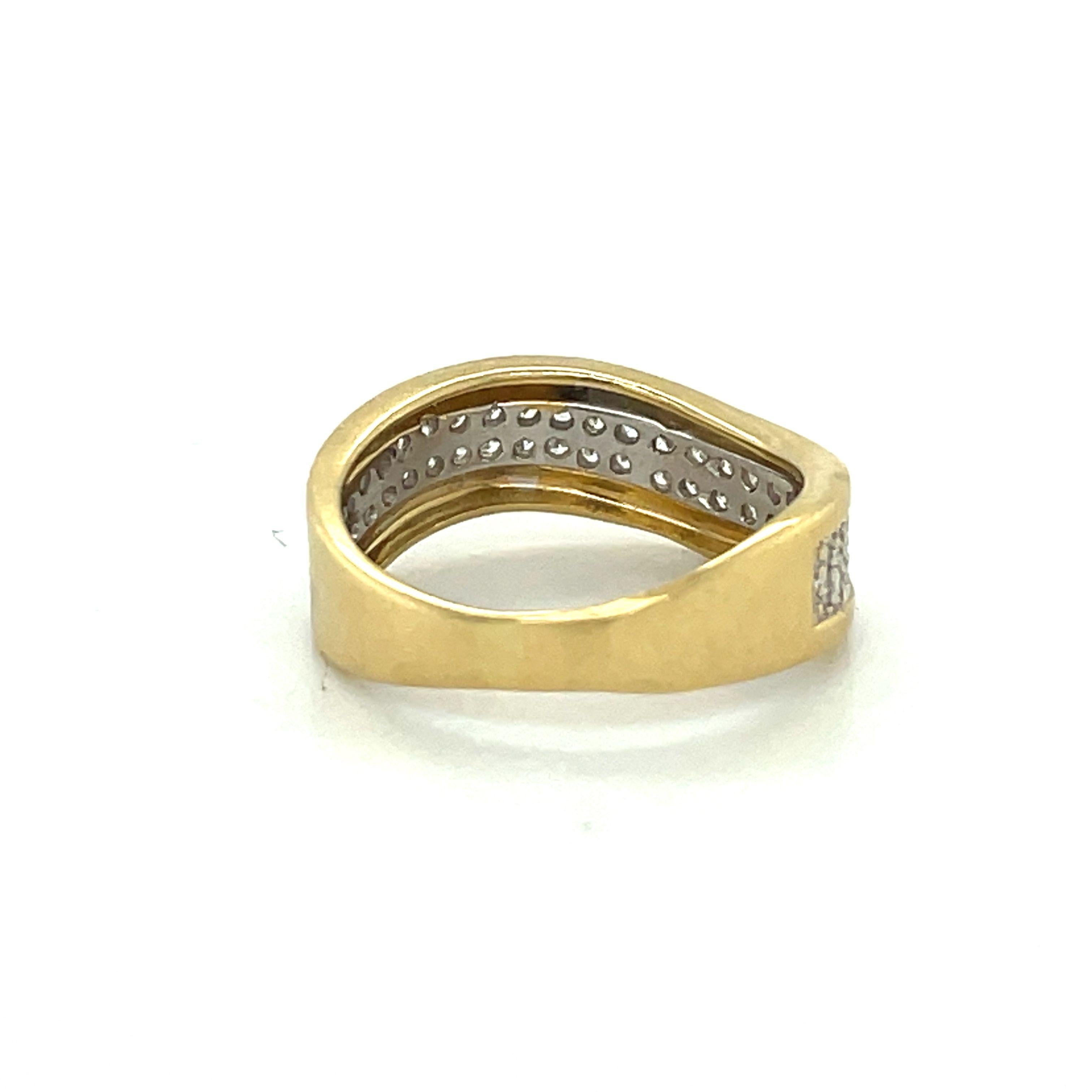 Women's or Men's Vintage Gold Wave Band, 0.25CT Diamond, 18k Yellow Gold ring, weddding band ring For Sale