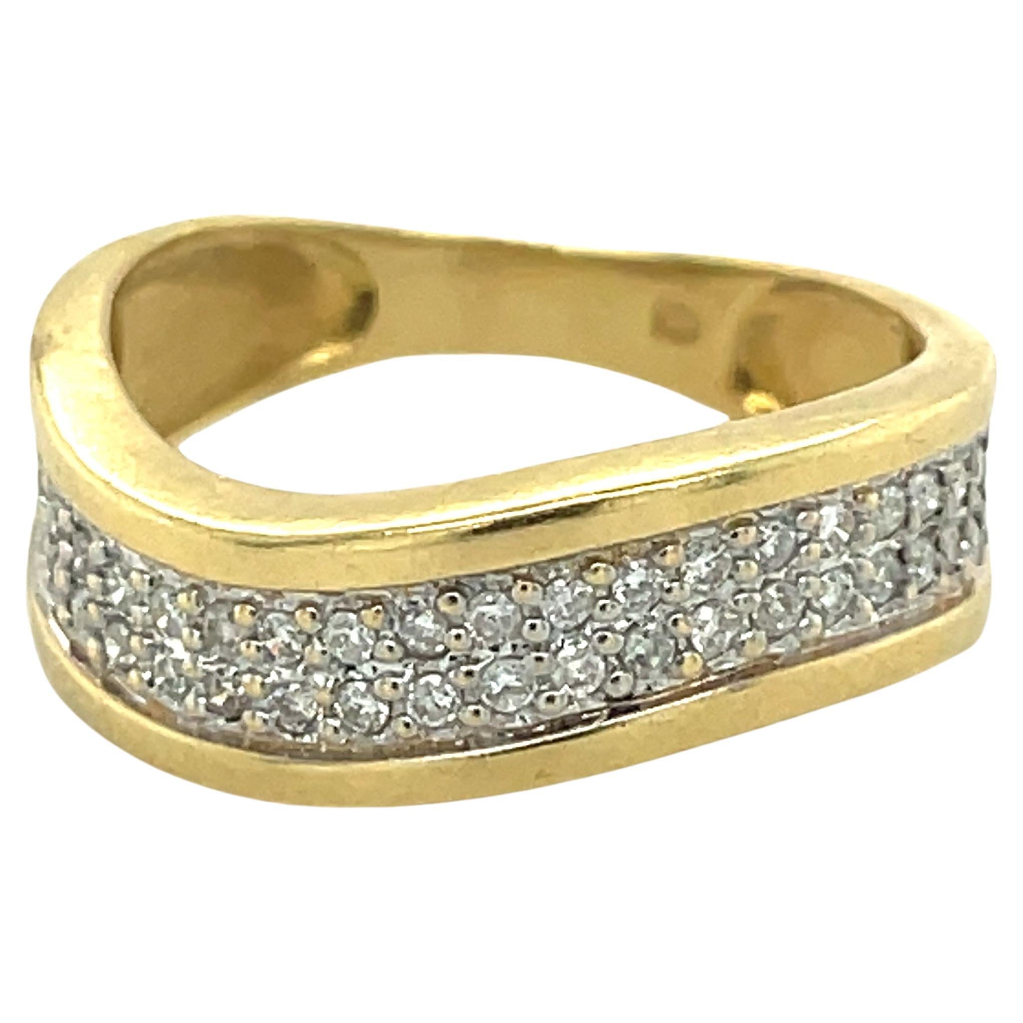 Vintage Gold Wave Band, 0.25CT Diamond, 18k Yellow Gold ring, weddding band ring