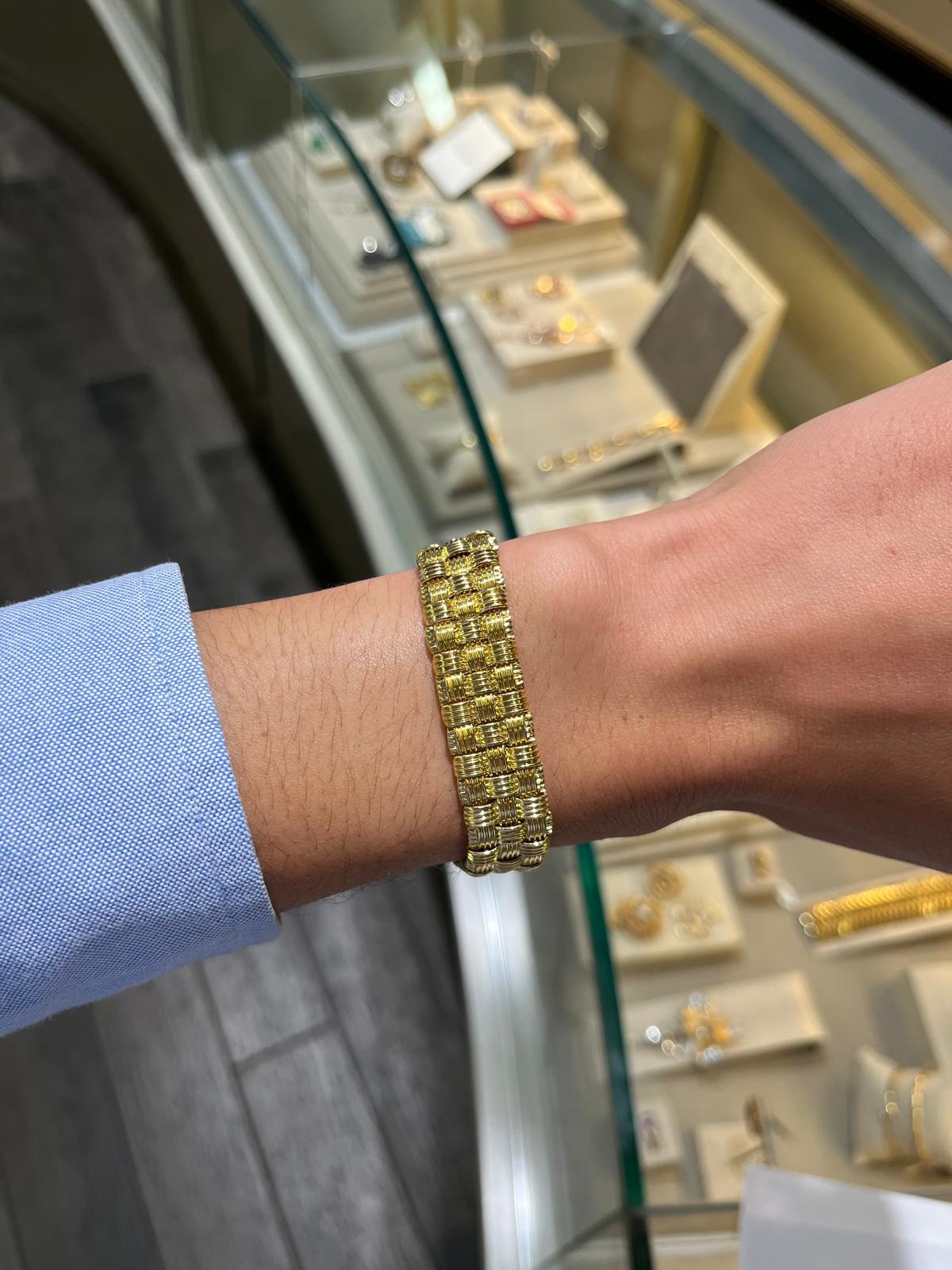 Vintage Gold, White Gold, Diamond, and Ruby Roberto Coin Appasionata Bracelet In Good Condition In Princeton, NJ