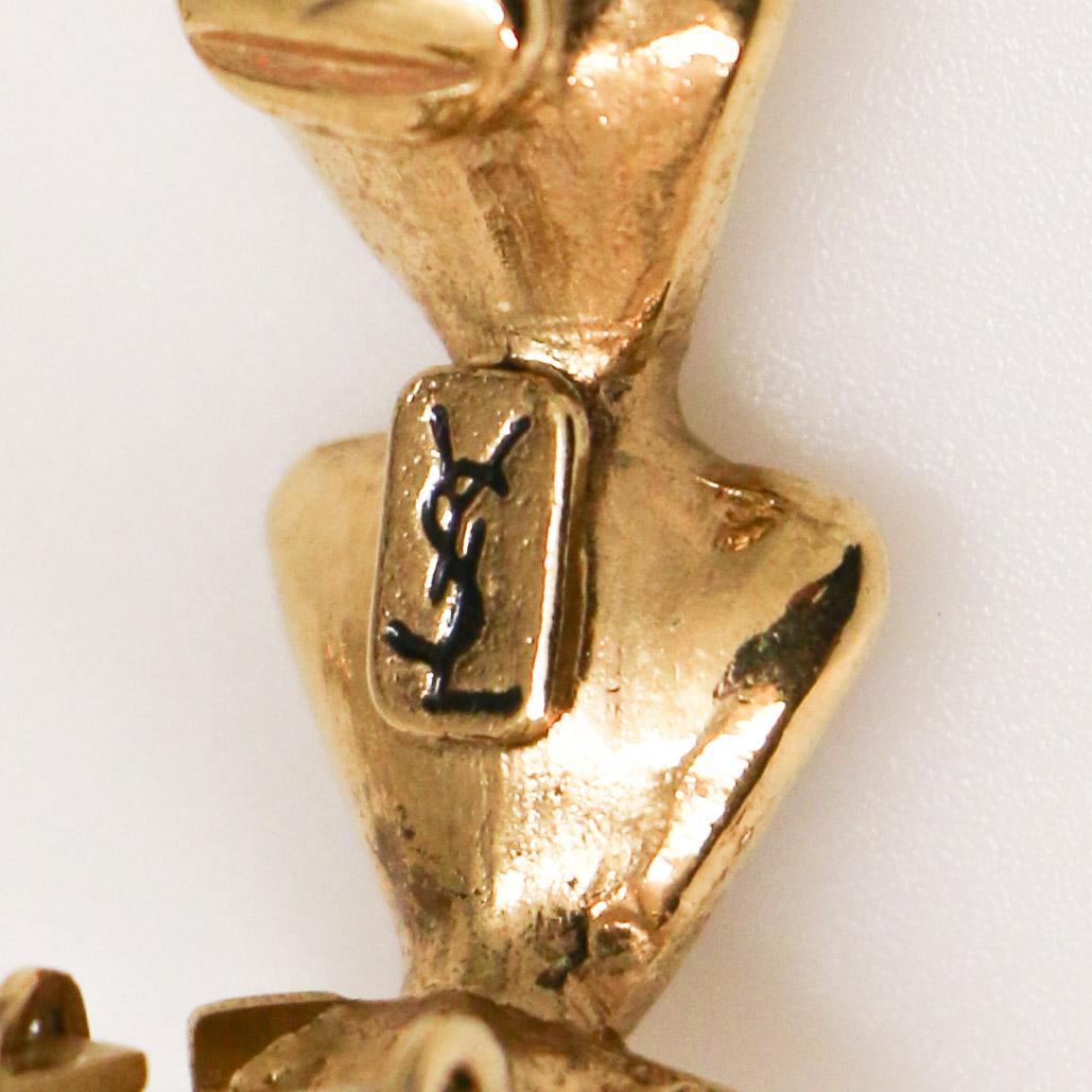 Vintage gold YSL clips In Excellent Condition For Sale In Paris, FR