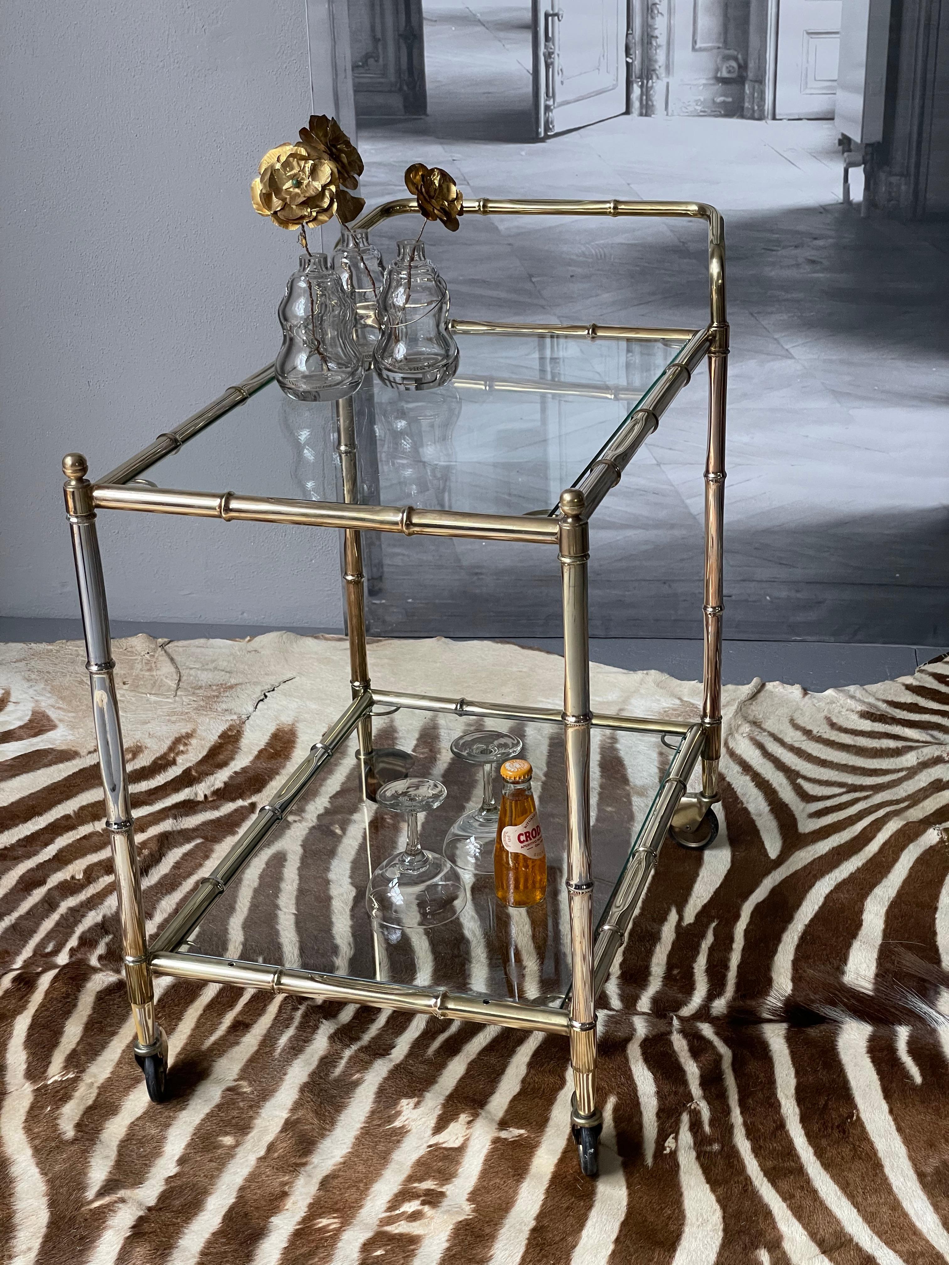 Carrito de bar dorado vintage en venta 10