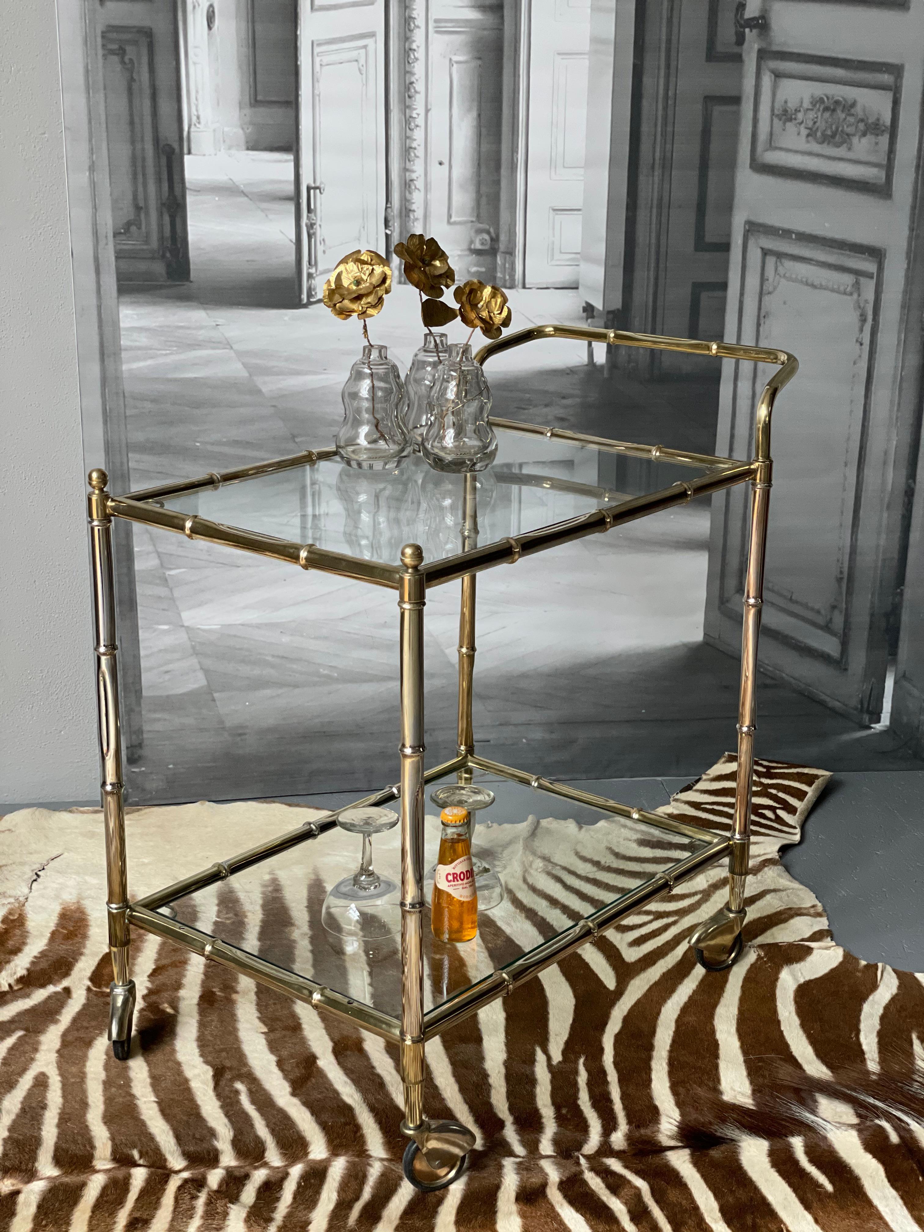 Carrito de bar dorado vintage en venta 12