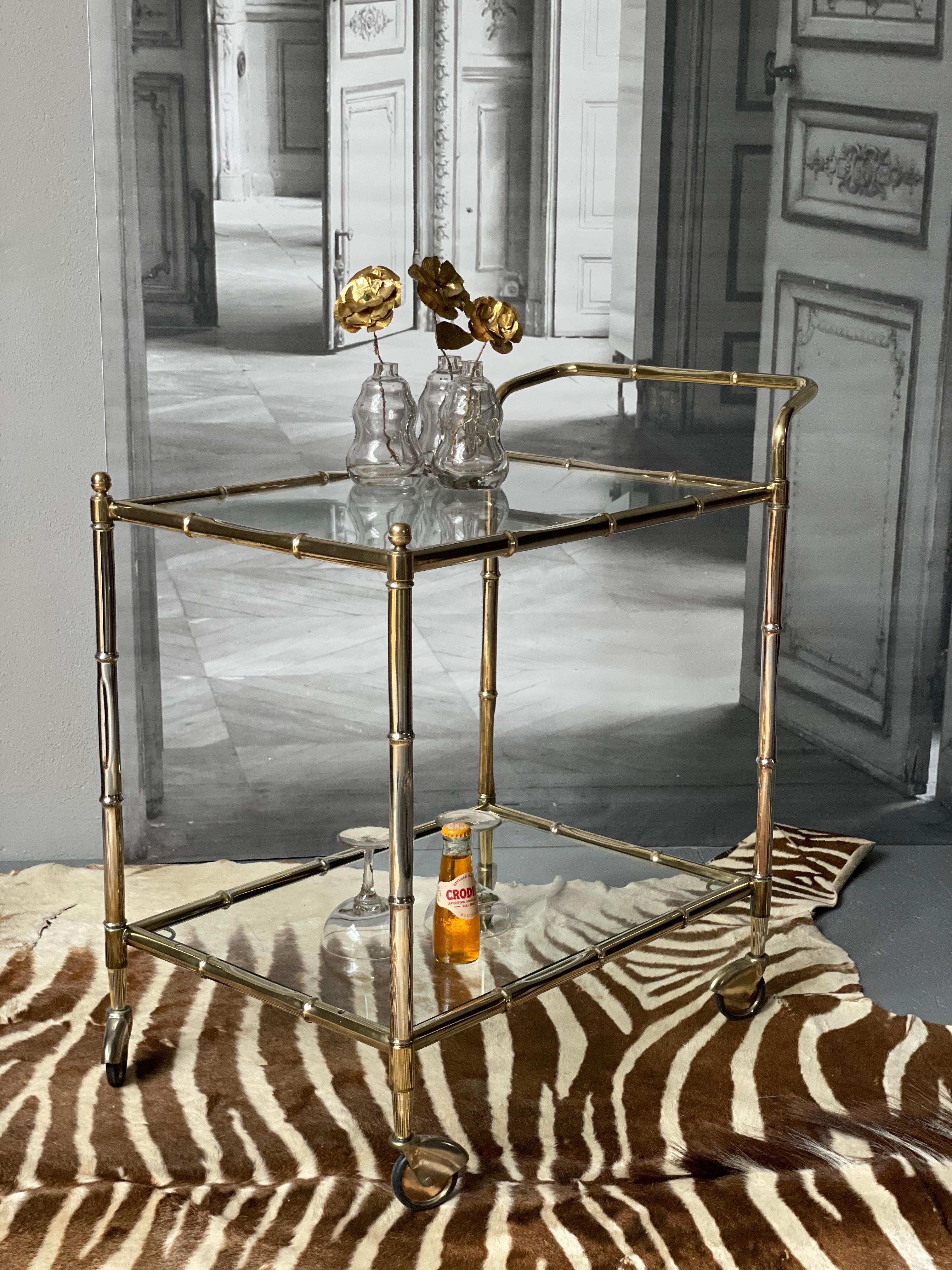 Carrito de bar dorado vintage en venta 13