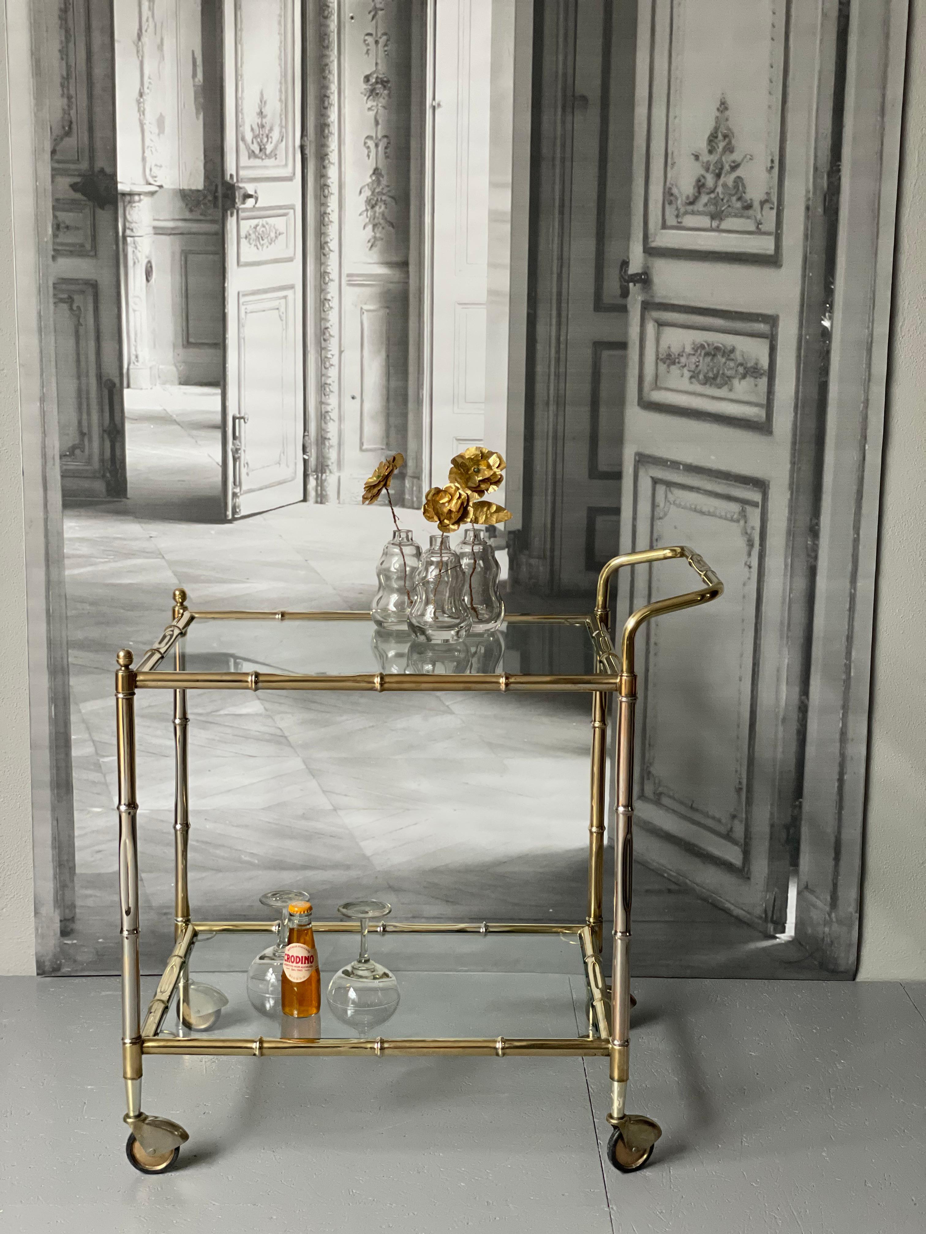 Carrito de bar dorado vintage en venta 14