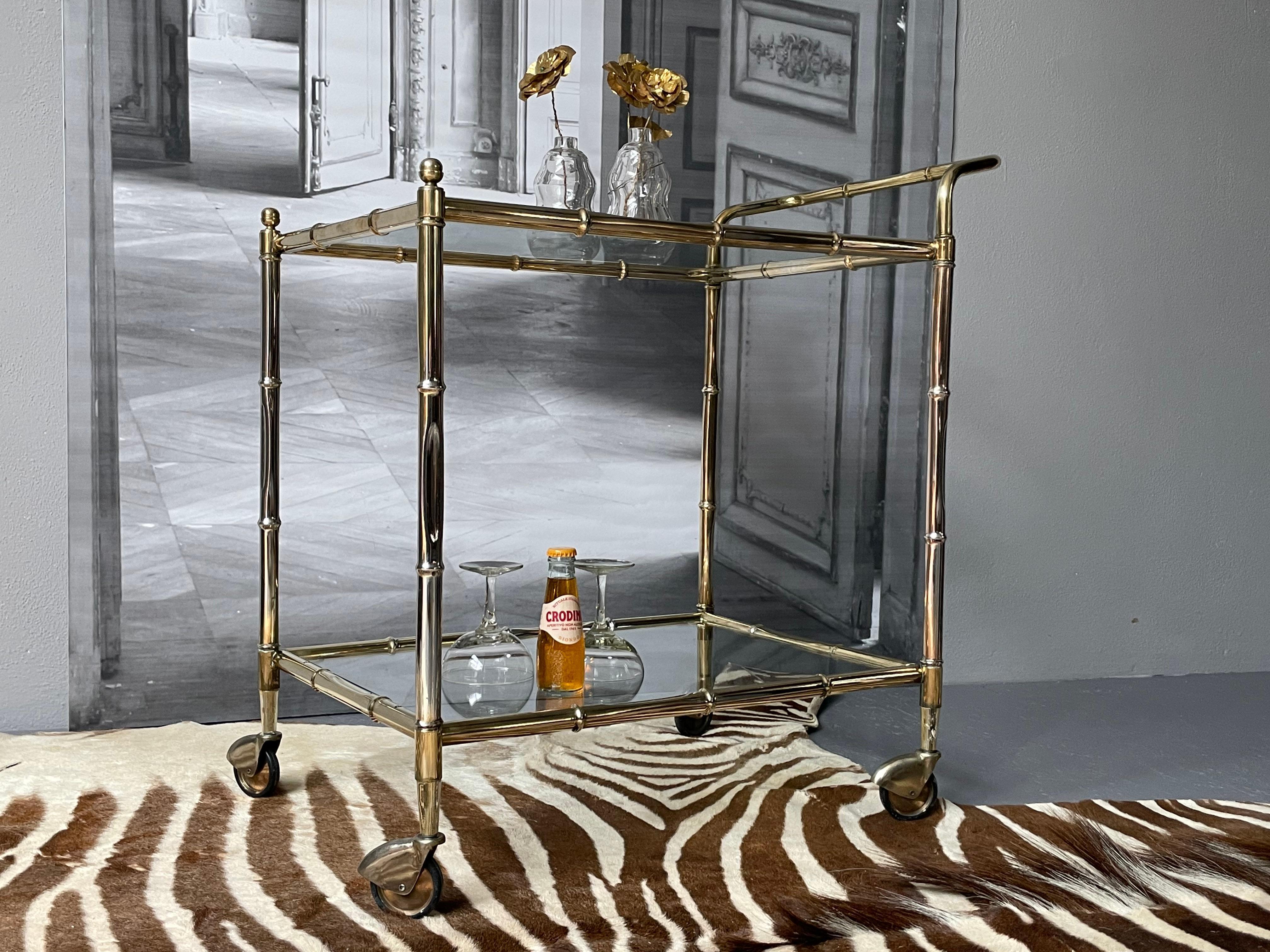 Carrito de bar dorado vintage en venta 3
