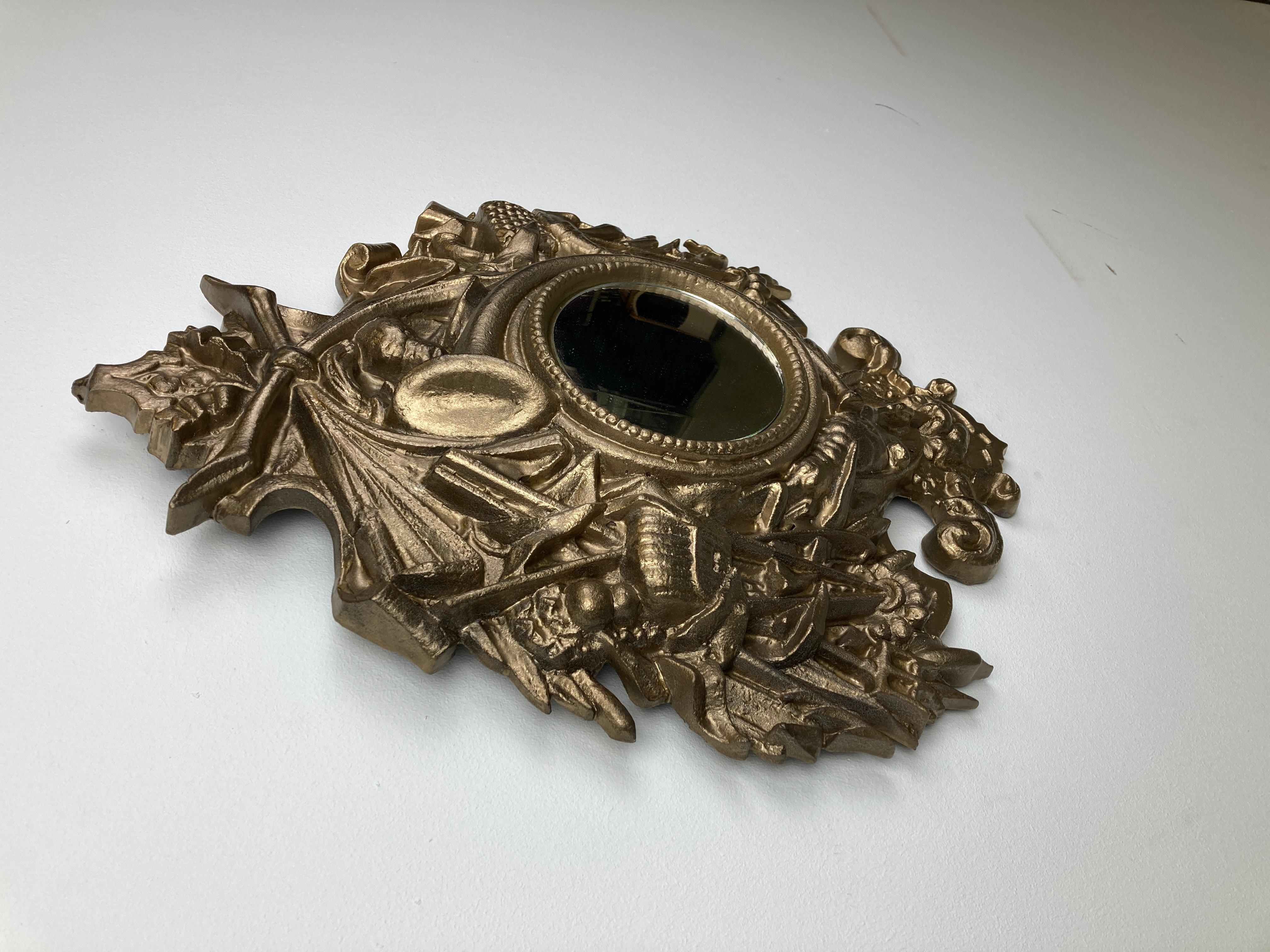 Verre Miroir de style baroque doré vintage, années 1960 en vente