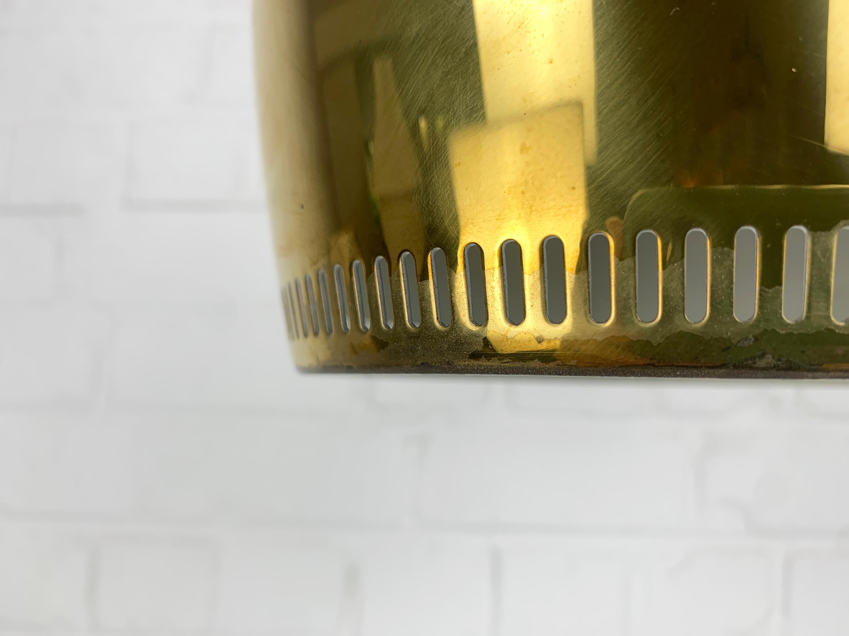 Lámpara colgante vintage Golden Bell de Alvar Aalto para Louis Poulsen, Dinamarca, 1960 en venta 2