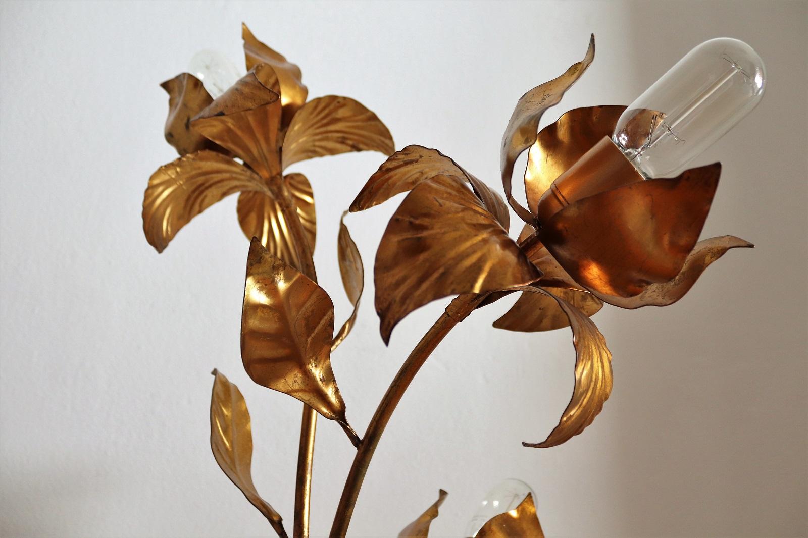 Midcentury Floor Lamp with Gilt Leaves and Flowers by Hans Kögl, 1970s In Good Condition In Morazzone, Varese