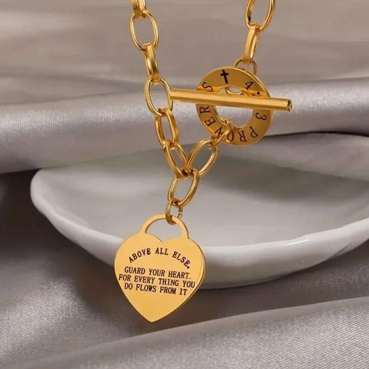 Modern Vintage Golden Heart Lock Pendant Toggle Link Necklace For Sale