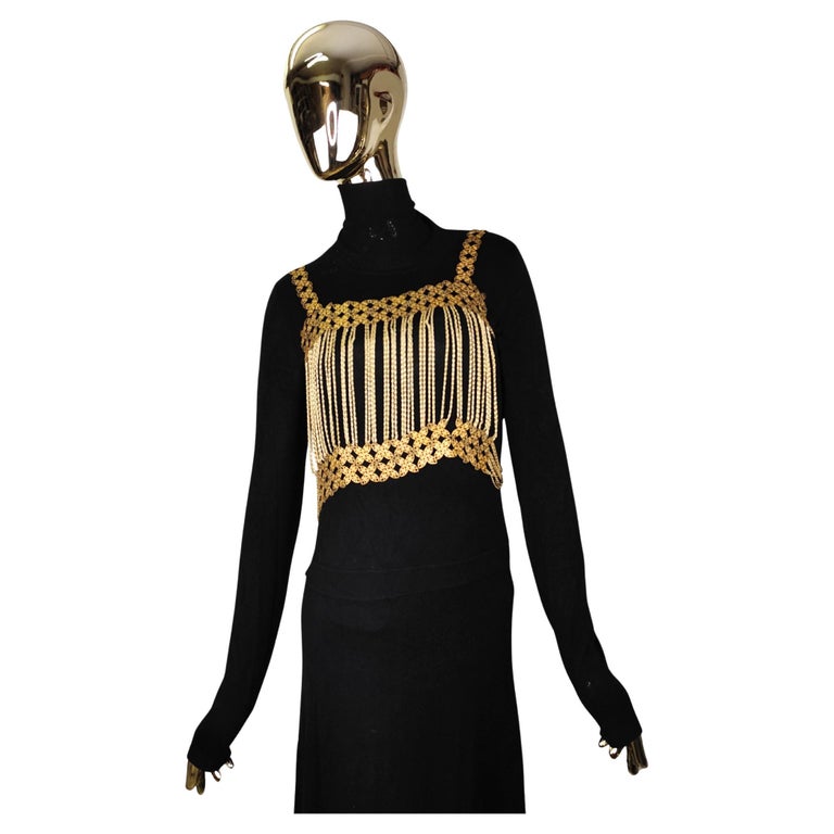 crop top vintage con cadena de metal dorado en venta en 1stDibs España