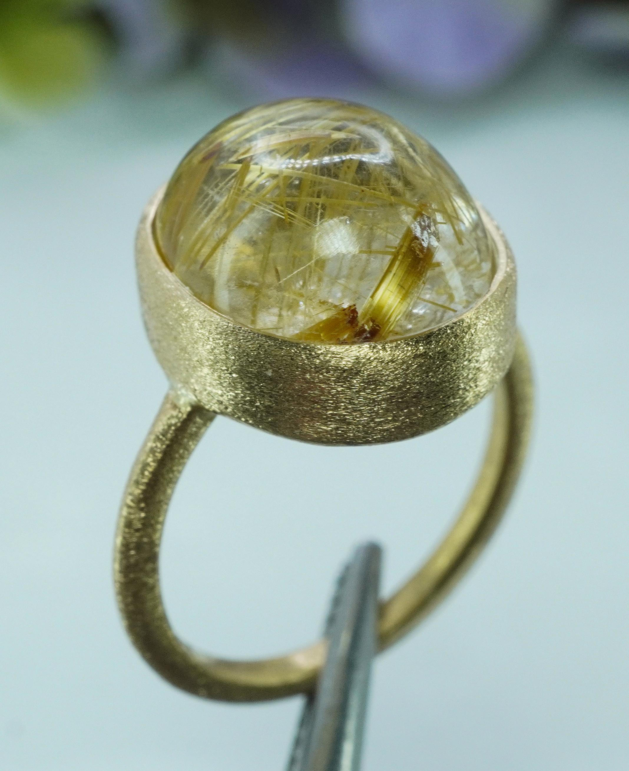  Vintage Golden Rutil Quartz 14K Yellow Gold Solitaire Ring Statement 8.8ct

This is estate 14K yellow gold Golden Rutil Quartz ring. Lovely oval cut genuine earth mined Golden Rutil Quartz cabochon is featured in the center. Beautiful very rare