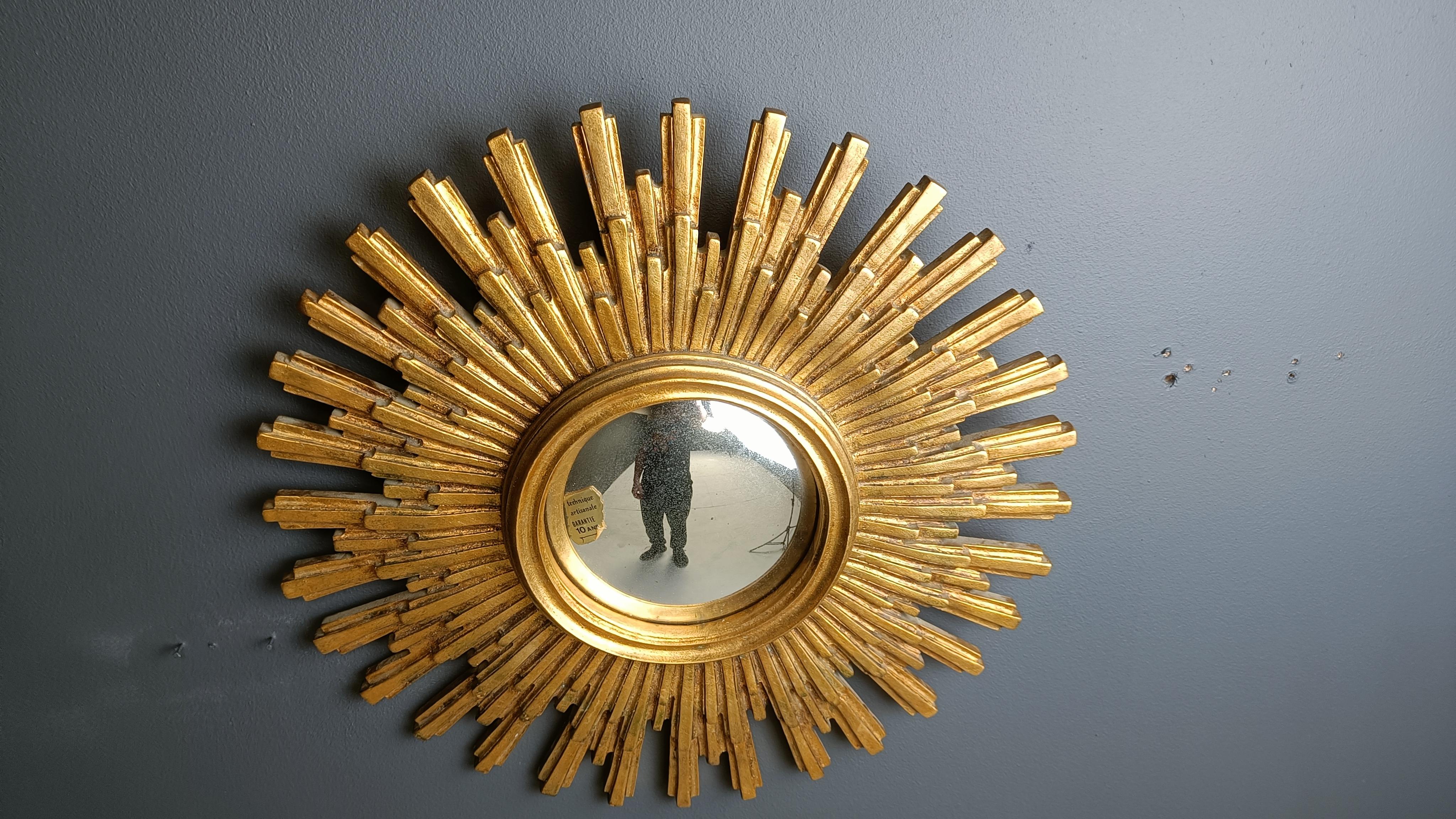 Miroir vintage en forme de soleil doré, années 1960 Bon état à Leuven, Vlaams Gewest