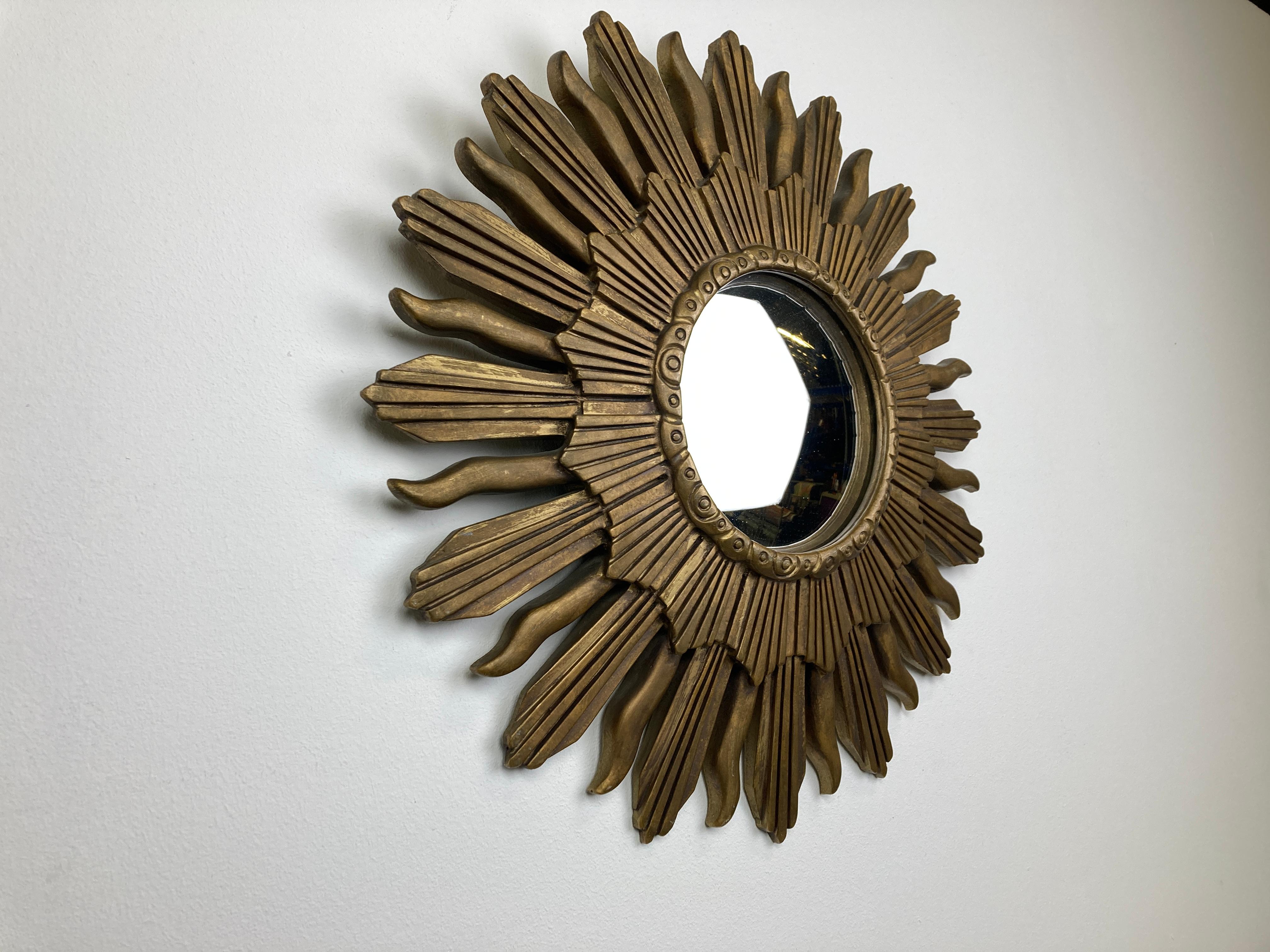 Mid-20th Century Vintage golden sunburst mirror For Sale