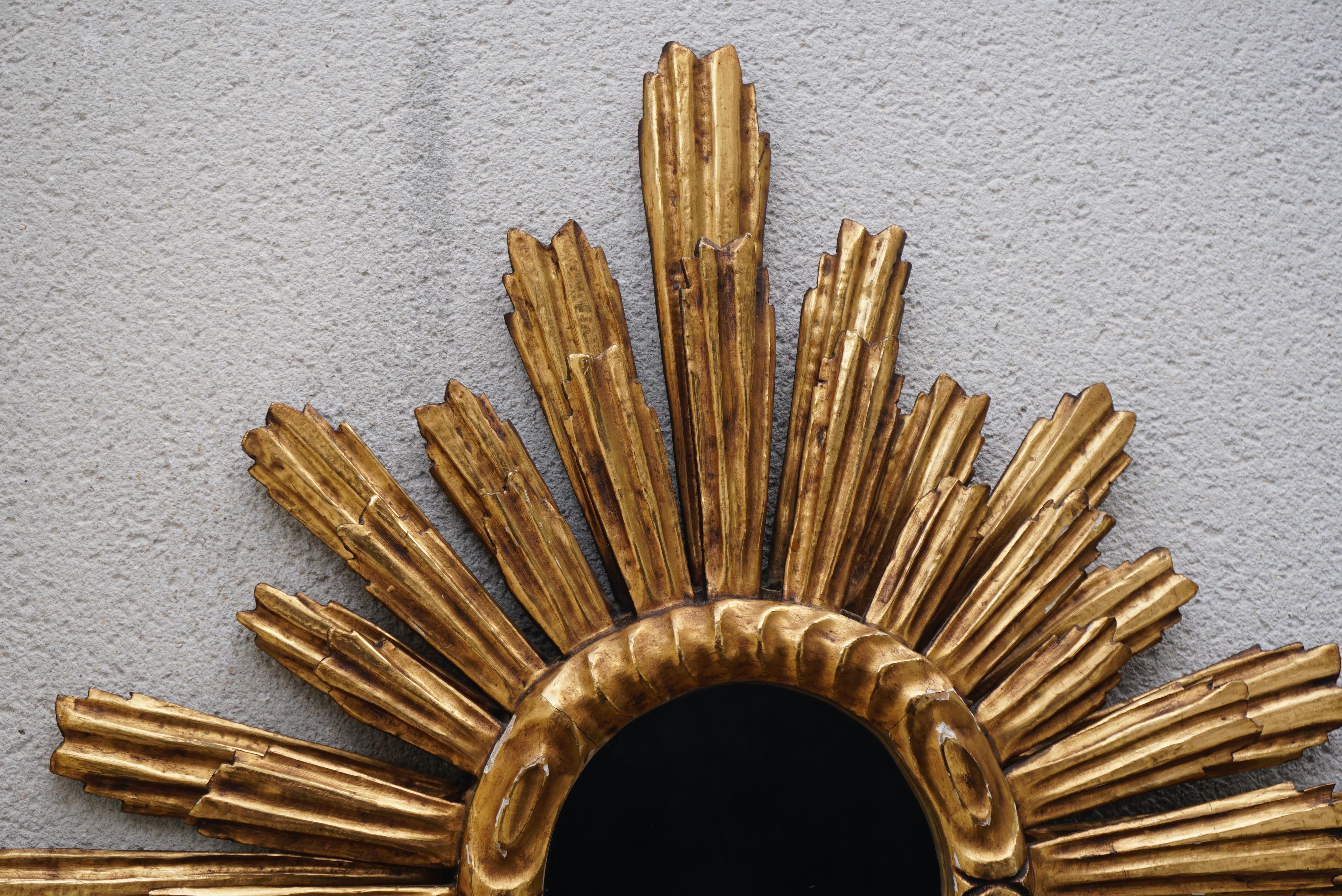 Italian Vintage Golden Sunburst Mirror in Gilded Wood 1960s For Sale