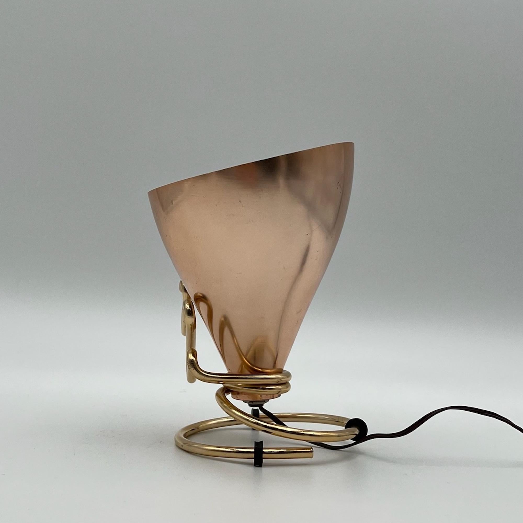 Goldene Vintage-Tischlampe von Ettore Sottsass für Rinnovel, 1950er Jahre (Moderne der Mitte des Jahrhunderts) im Angebot