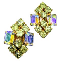 Boucles d
oreilles clip vintage en verre doré avec pierres de citrine.