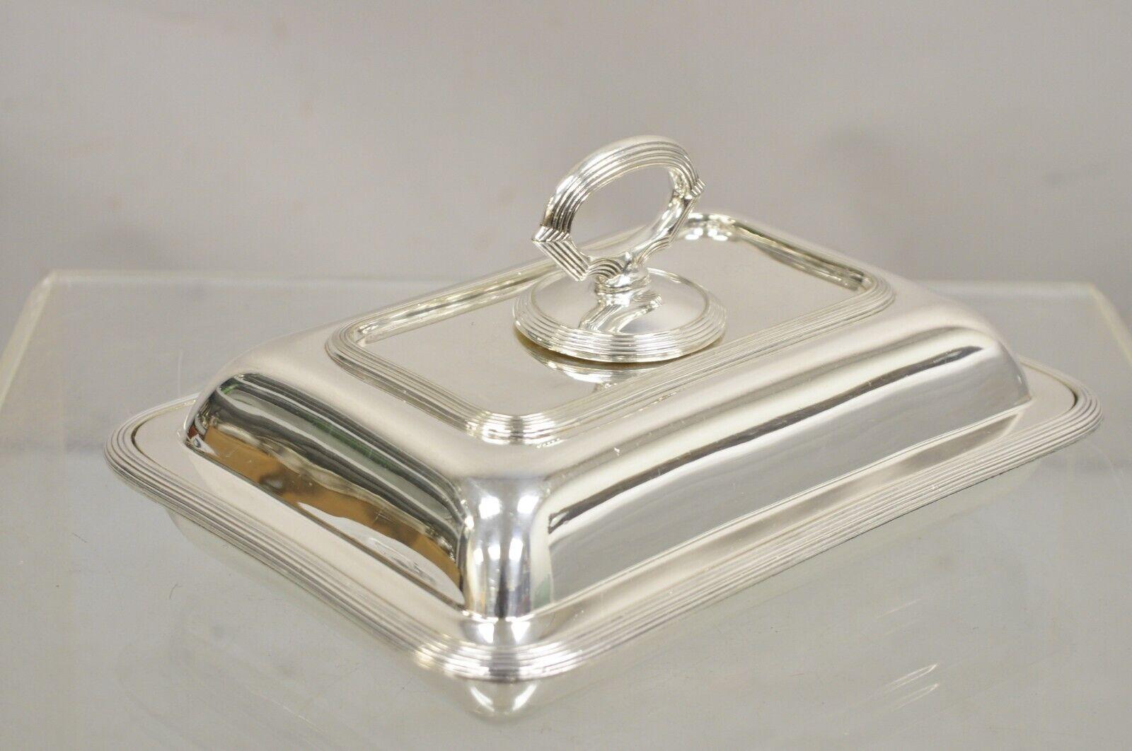Plato Cubierto Victoriano Chapado en Plata Vintage Goldsmiths & Silversmiths Company. Mediados del siglo XX. Medidas: 5