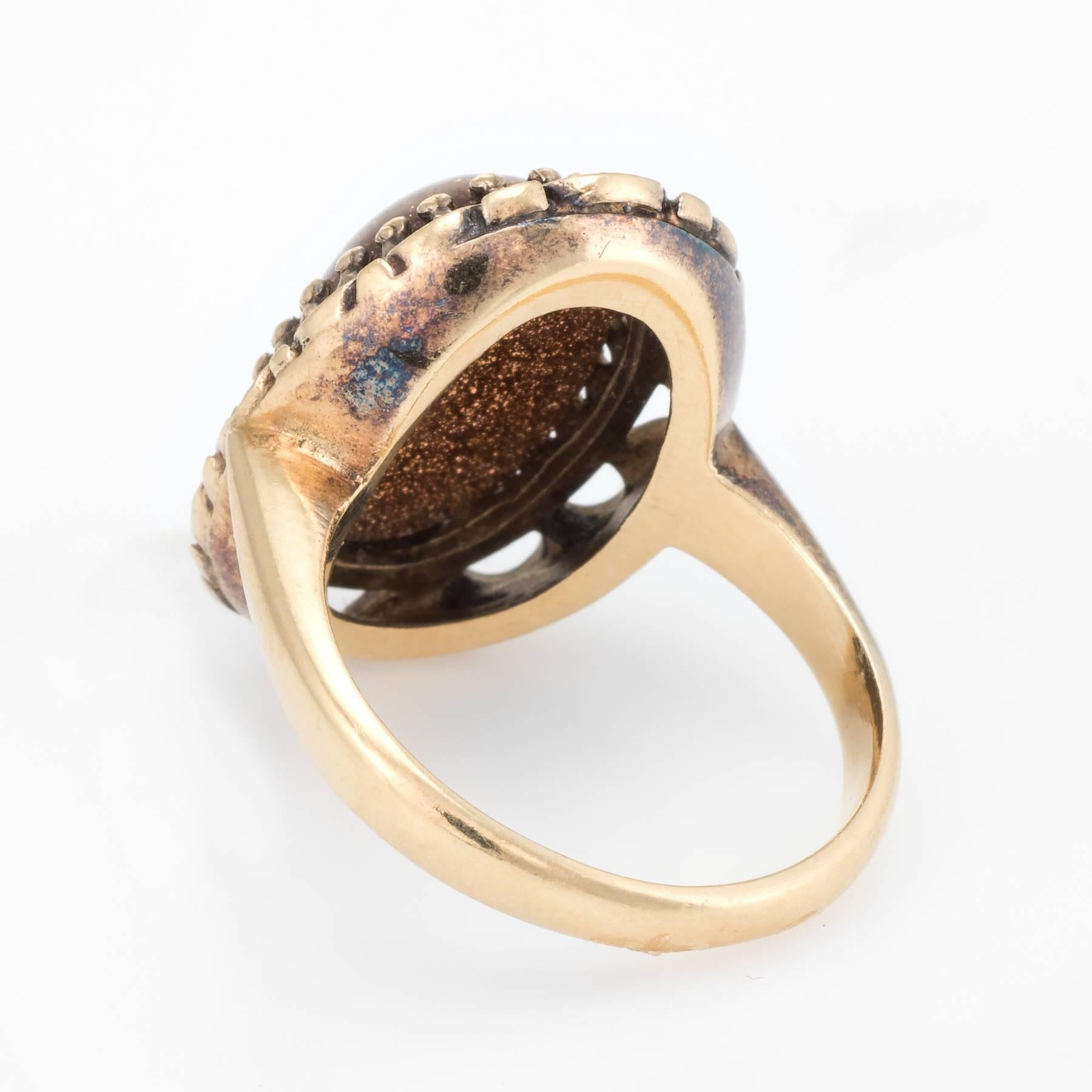 Vintage Goldstone Cocktail Ring 14 Karat Yellow Gold In Excellent Condition In Torrance, CA