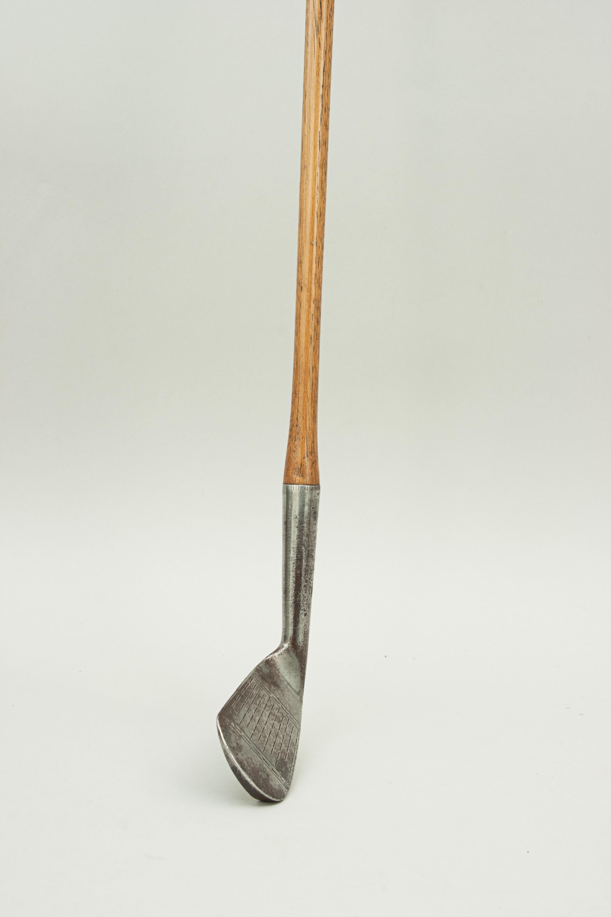 Vintage Golfschläger, Mashie mit tiefem Gesicht (Britisch)