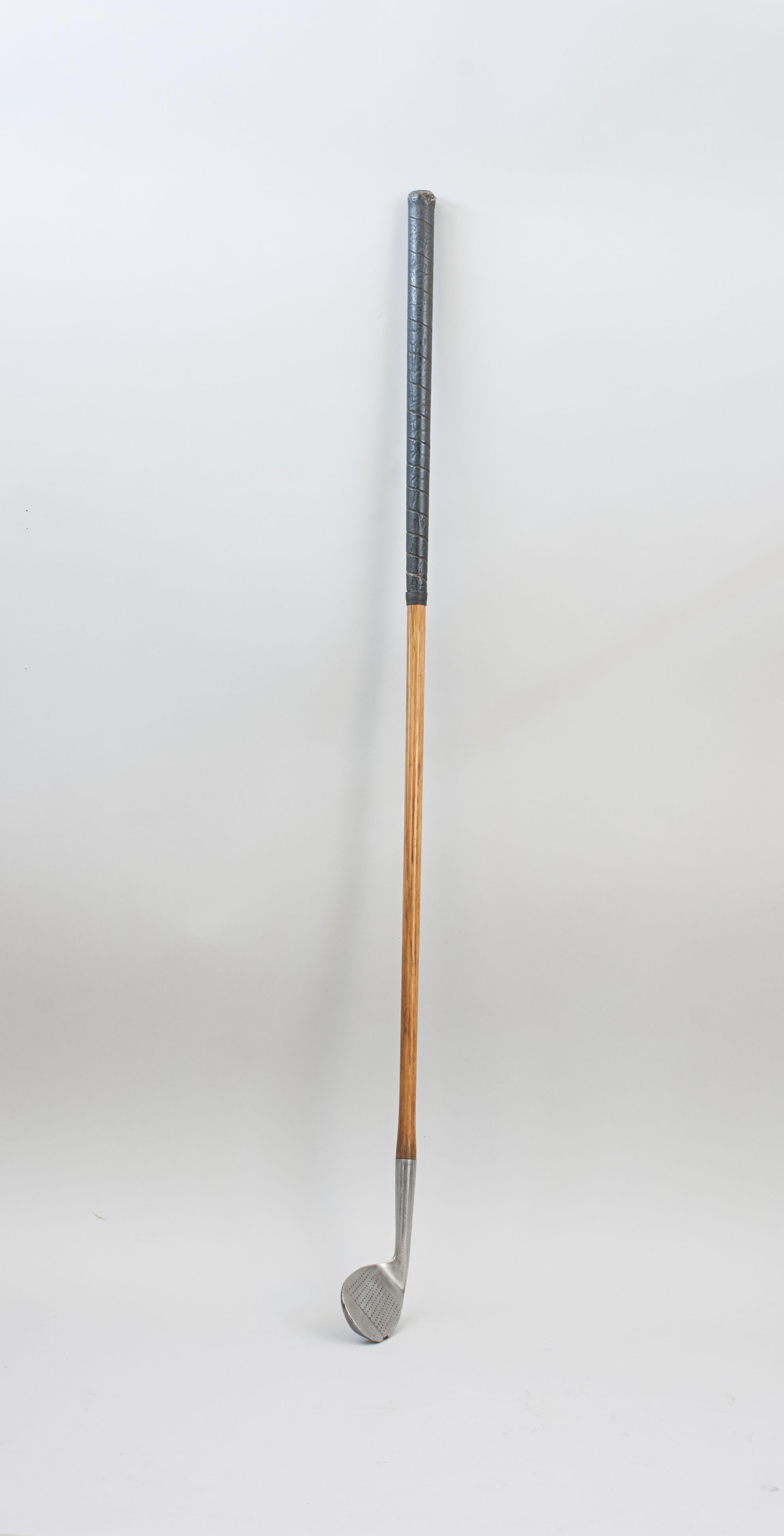 Écossais Club de golf vintage Niblick par Abe Mitchell en vente