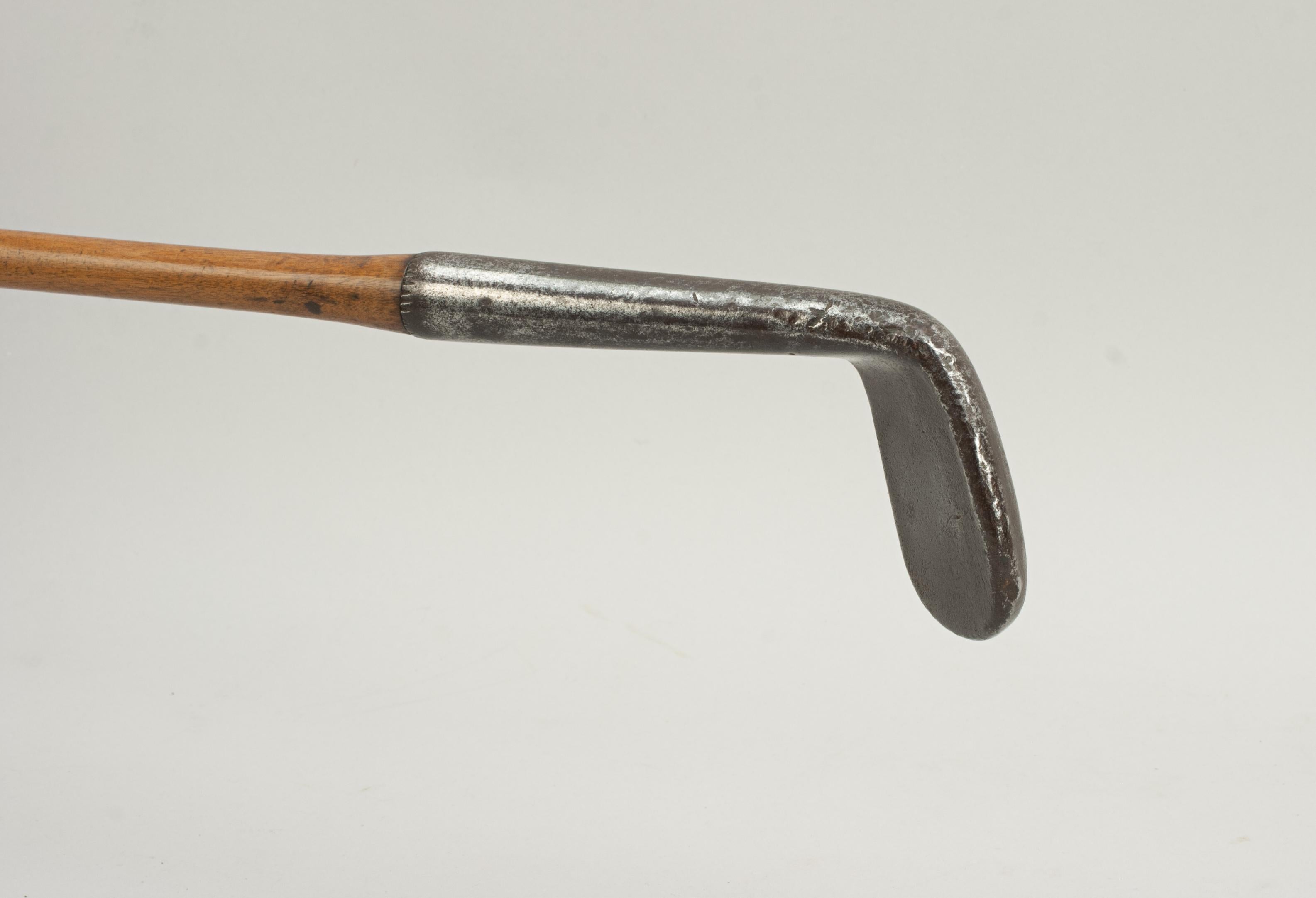 Vintage Golf Club, Rut Iron, Army and Navy Stores In Good Condition For Sale In Oxfordshire, GB