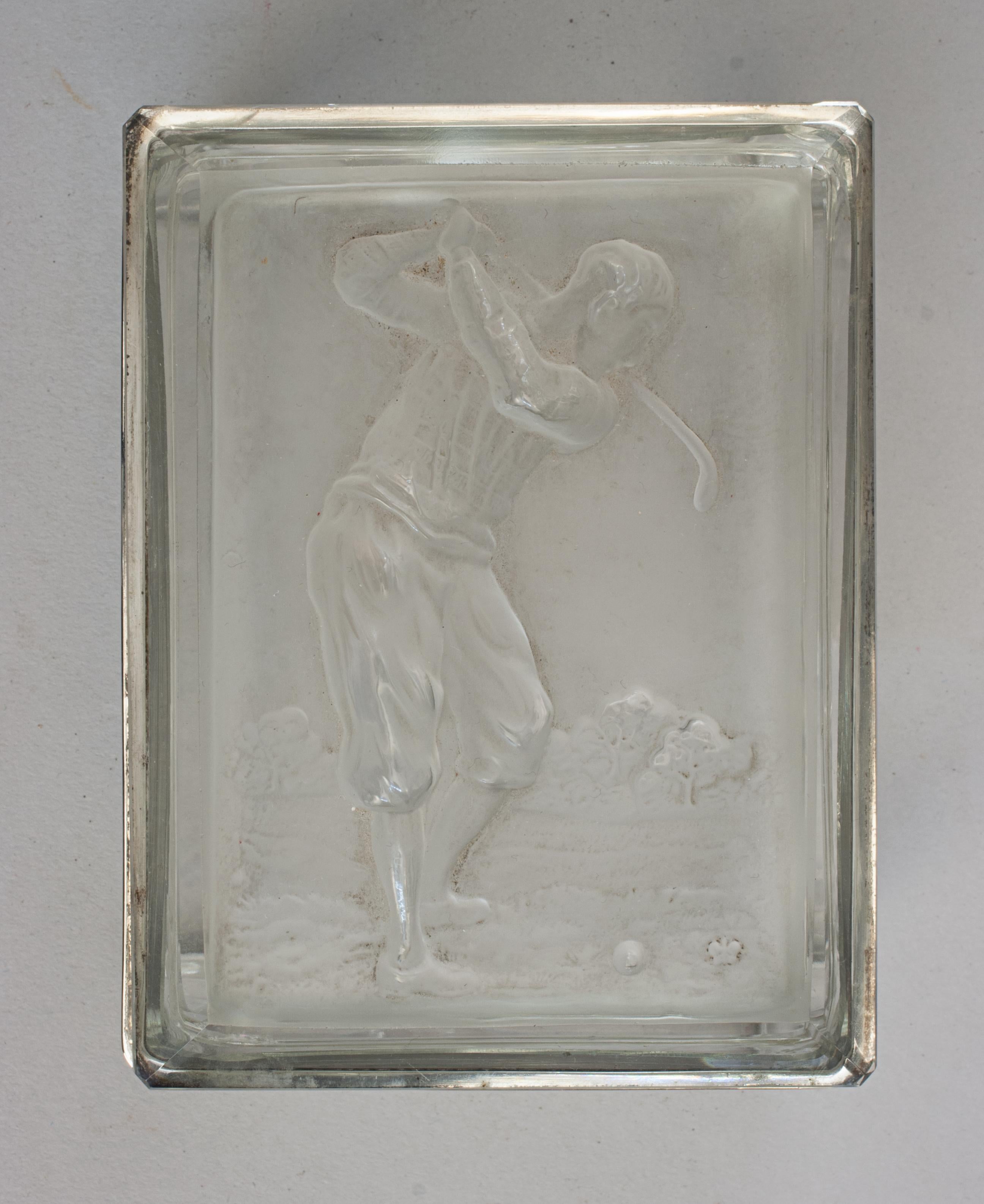Vintage Golf Glass Box With Golfer, by Heinrich Hoffmann In Good Condition For Sale In Oxfordshire, GB