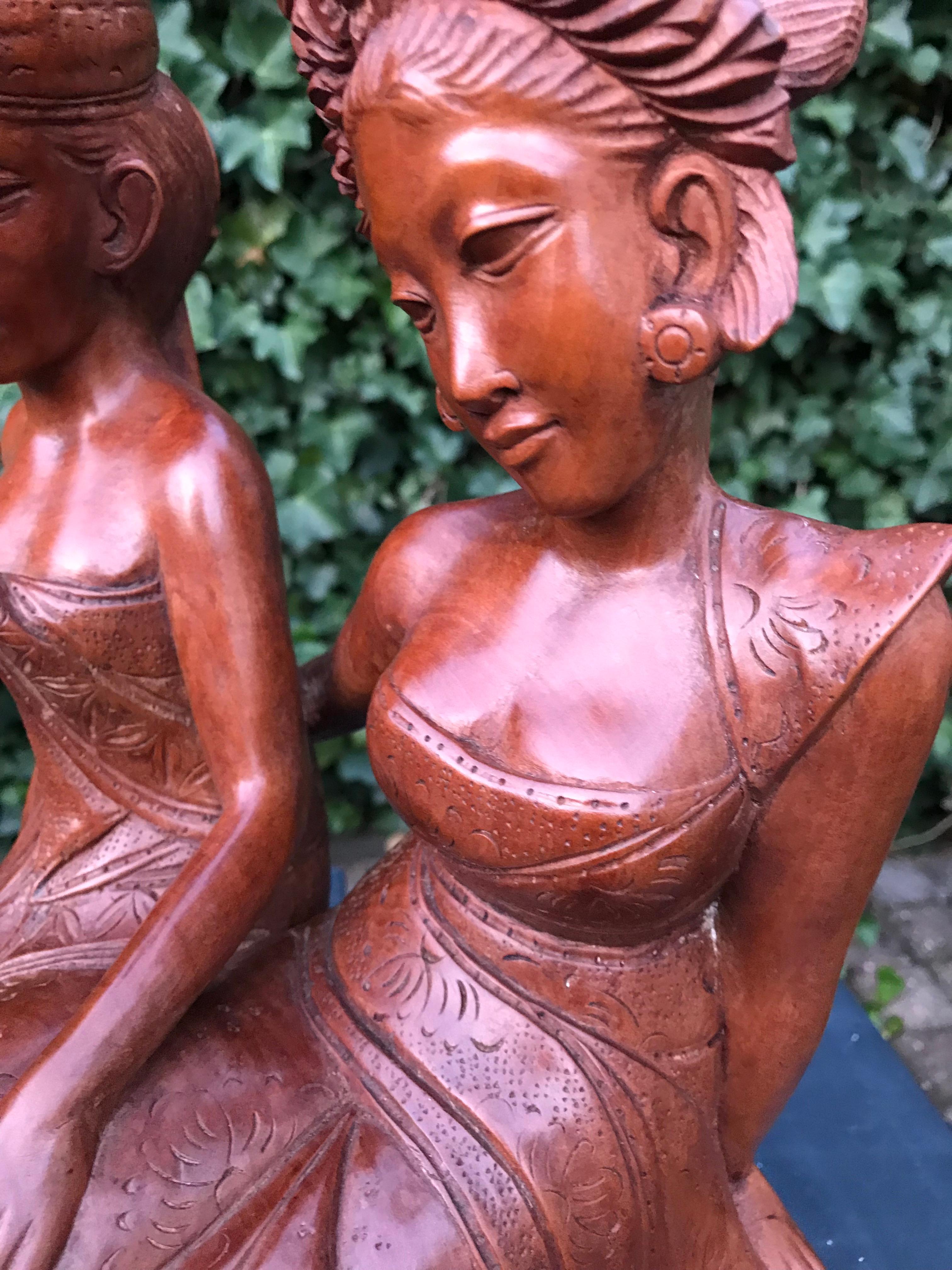20th Century Vintage, Good Size & Stunning Hand-Carved Bali, Indonesia Wedding Couple Statue For Sale