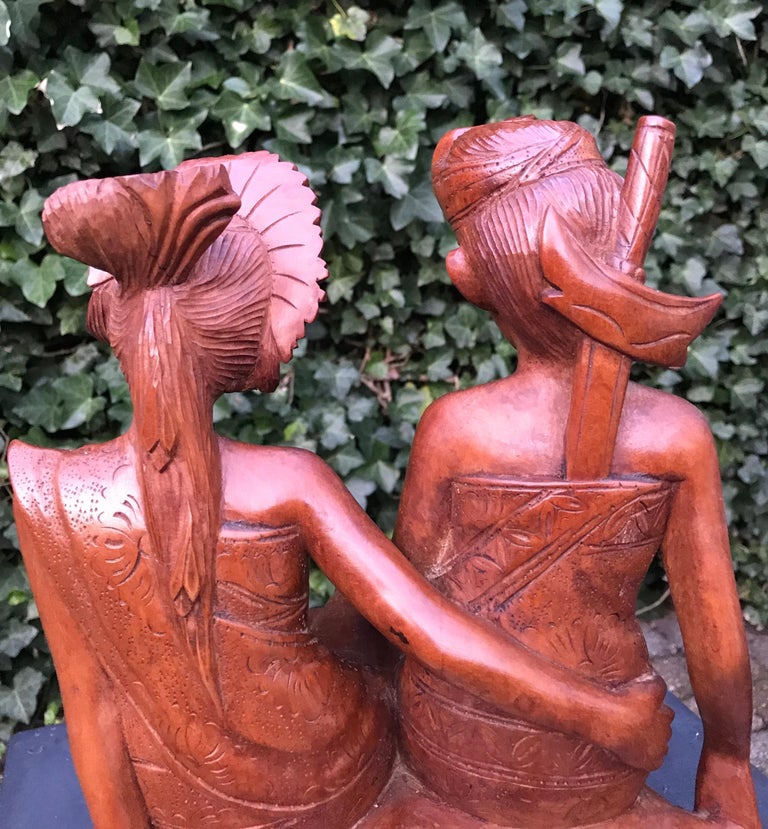 Vintage, Good Size & Stunning Hand-Carved Bali, Indonesia Wedding Couple Statue For Sale 2