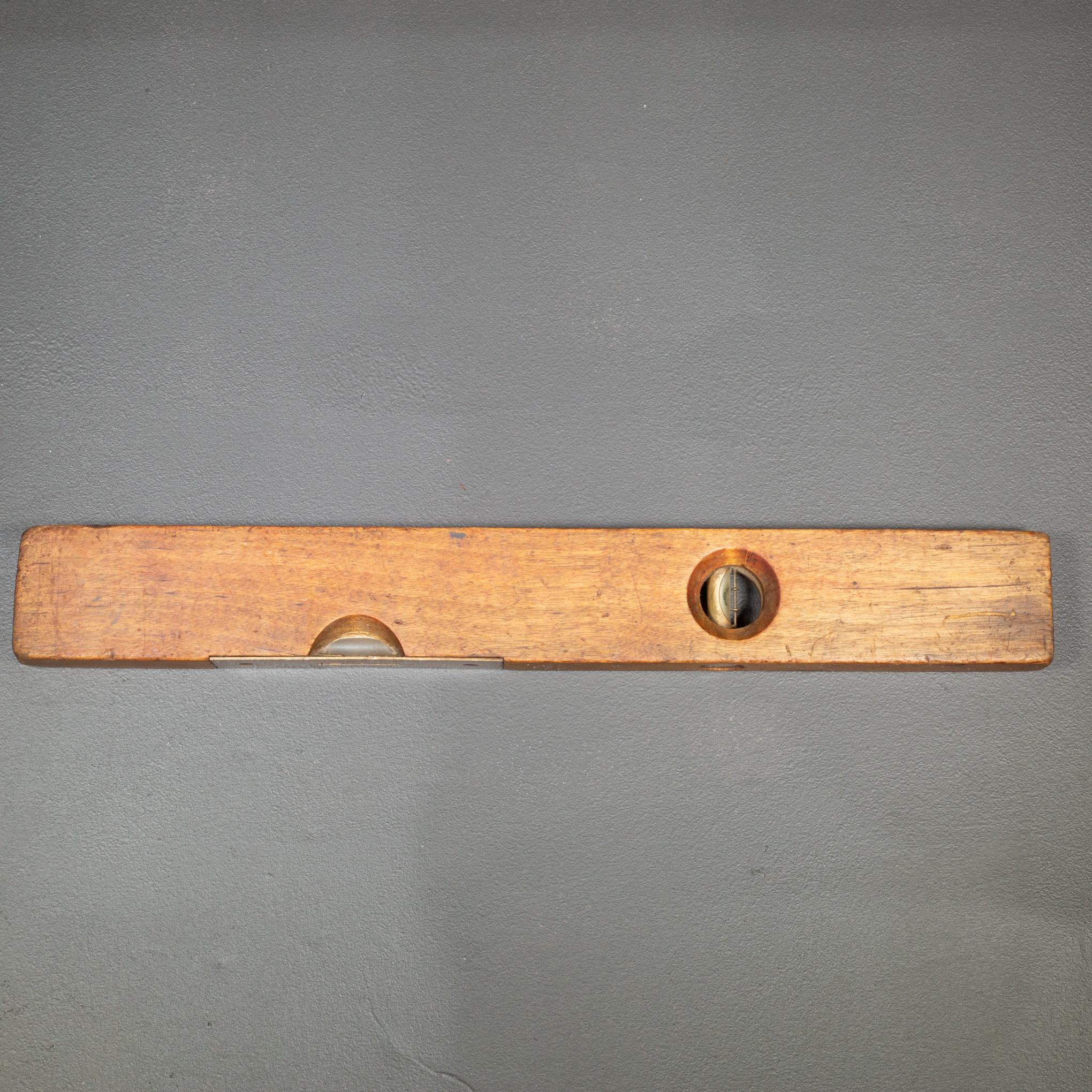 Goodell-Pratt Vintage-Level aus Messing und Holz, Goodell-Pratt, ca. 1940 (Industriell) im Angebot