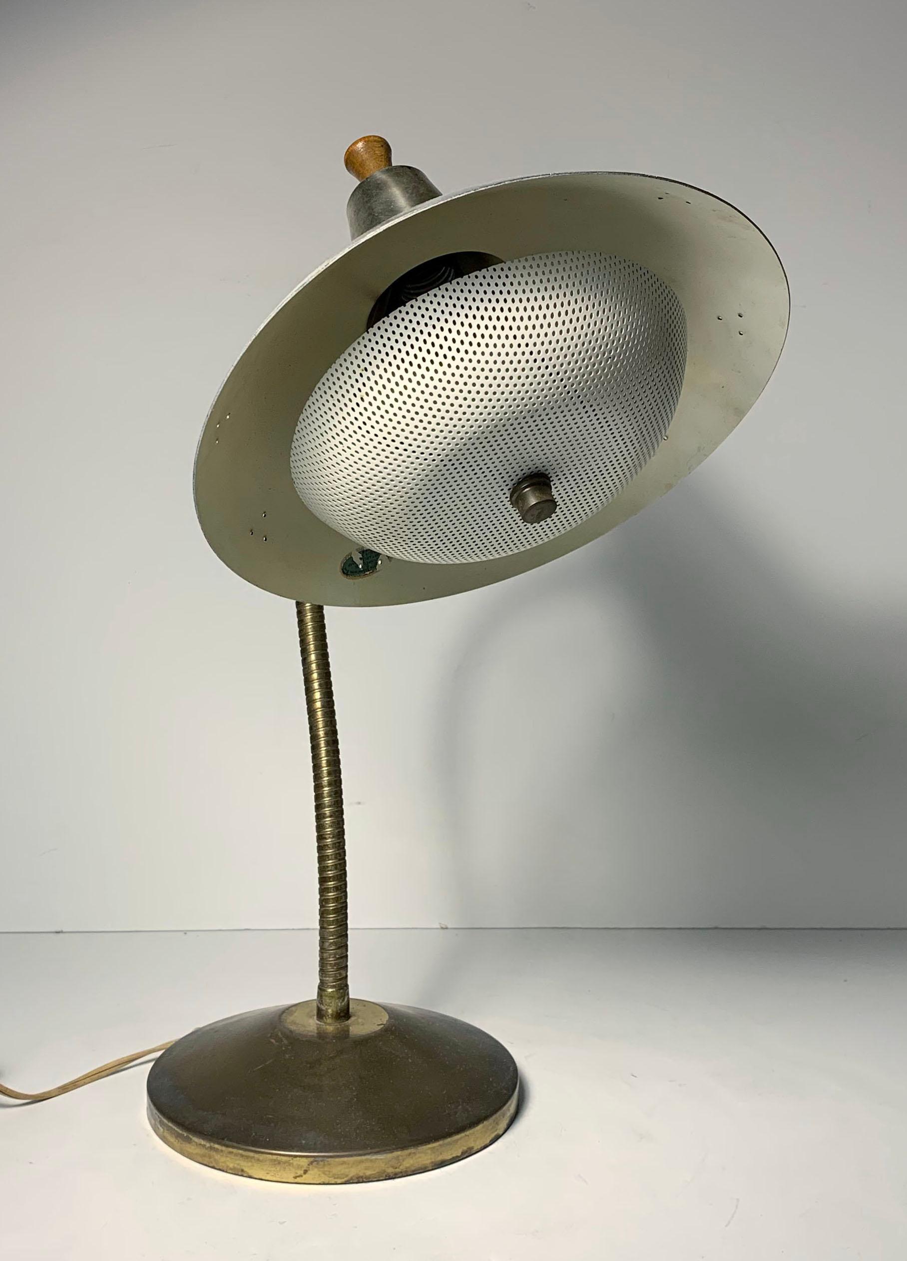 American Vintage Gooseneck Desk Lamp attributed to Lightolier For Sale