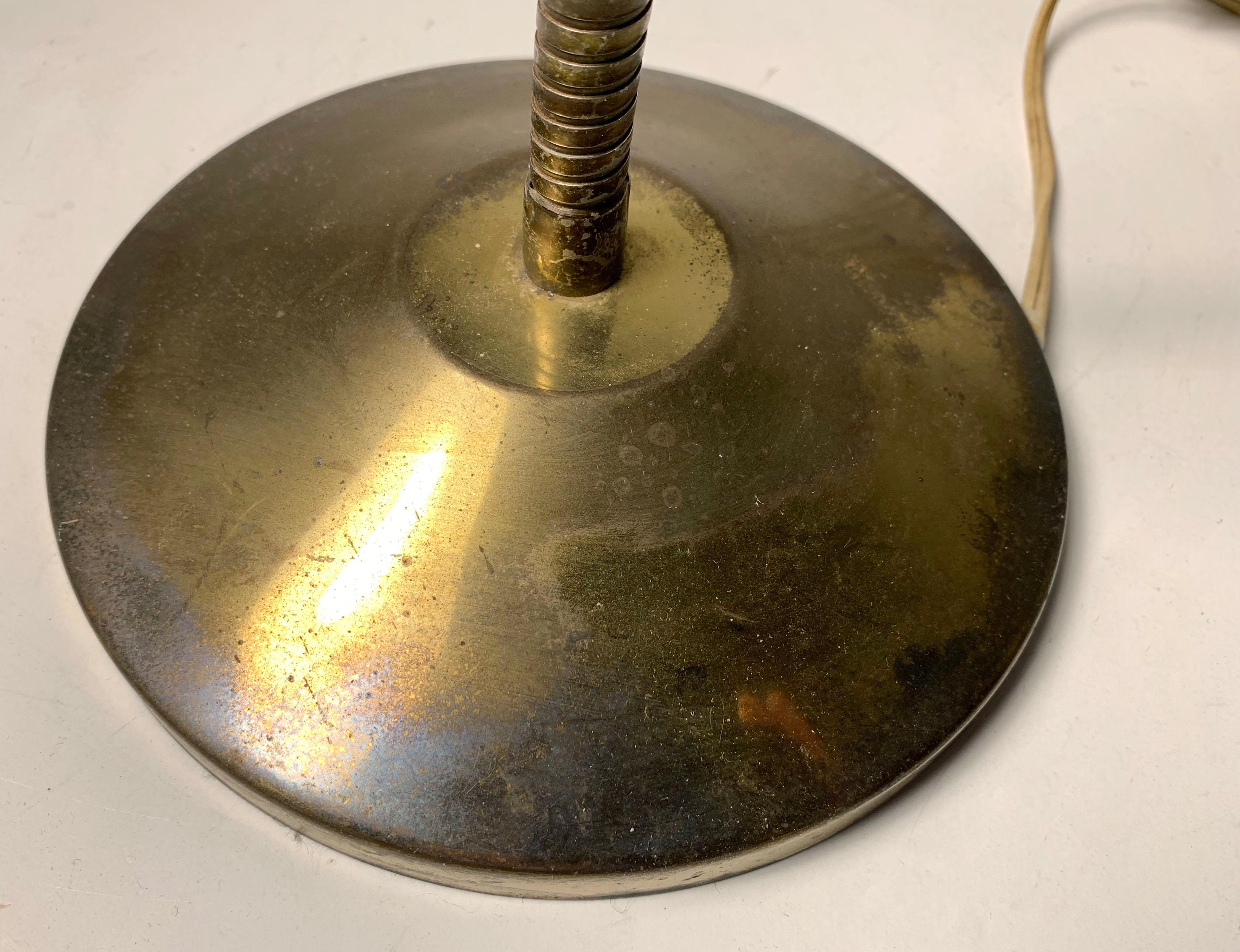 Metal Vintage Gooseneck Desk Lamp attributed to Lightolier For Sale