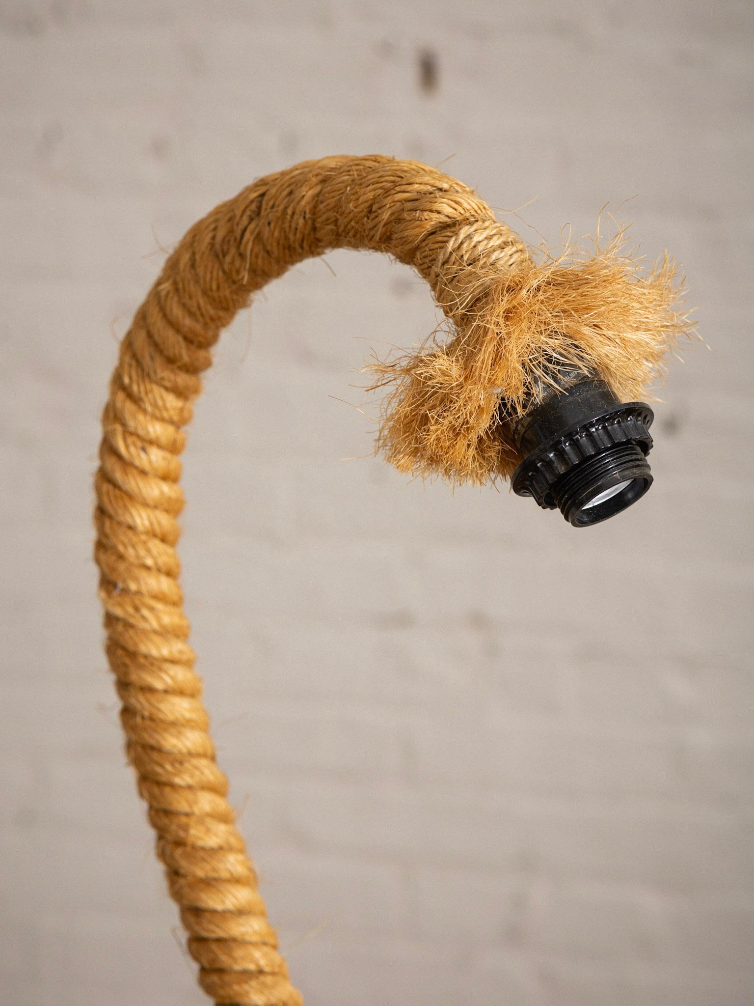 Vintage Gooseneck Rope Table Lamp In Good Condition In Brooklyn, NY