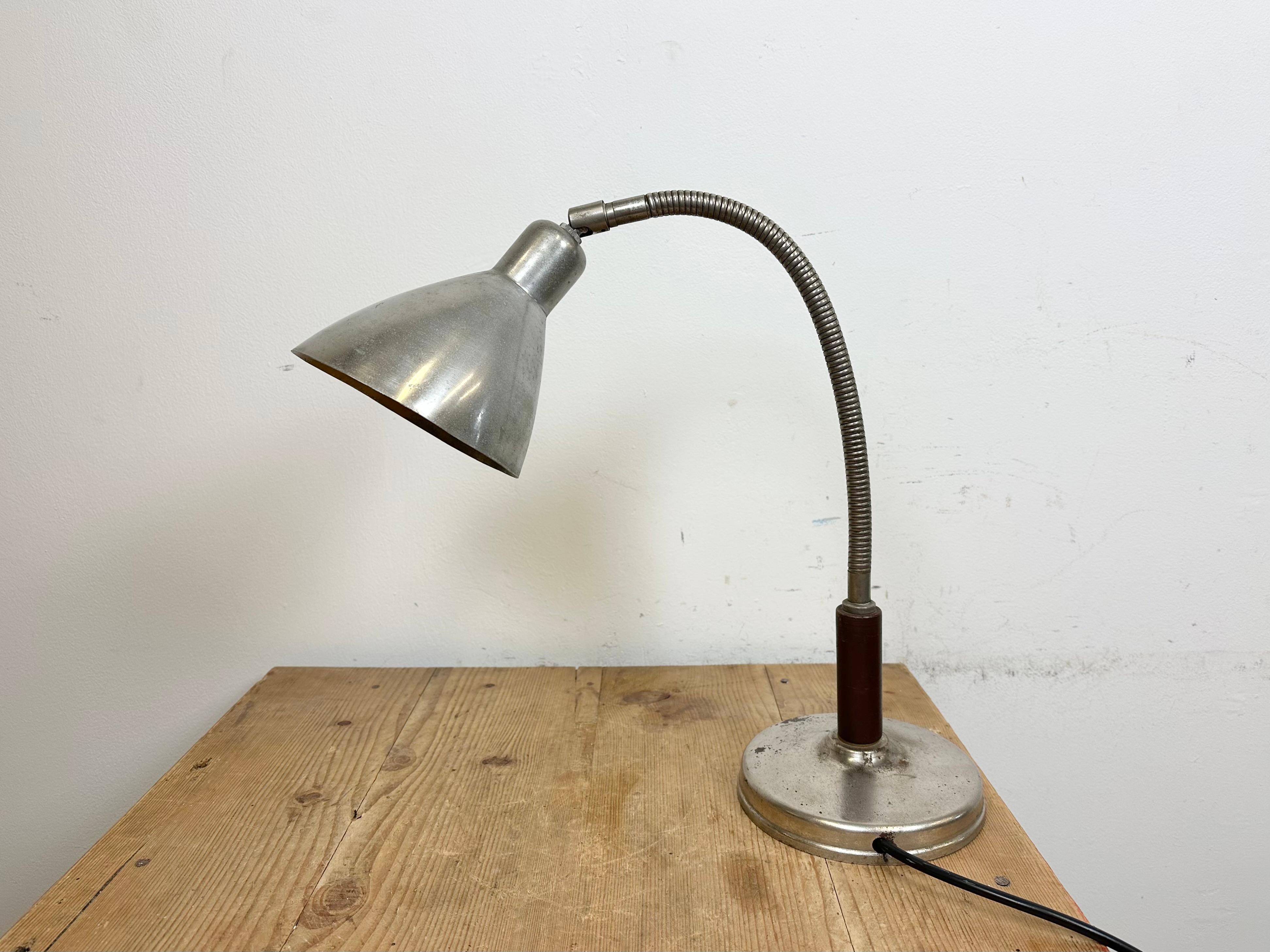 Vintage Gooseneck Table Lamp, 1950s For Sale 4
