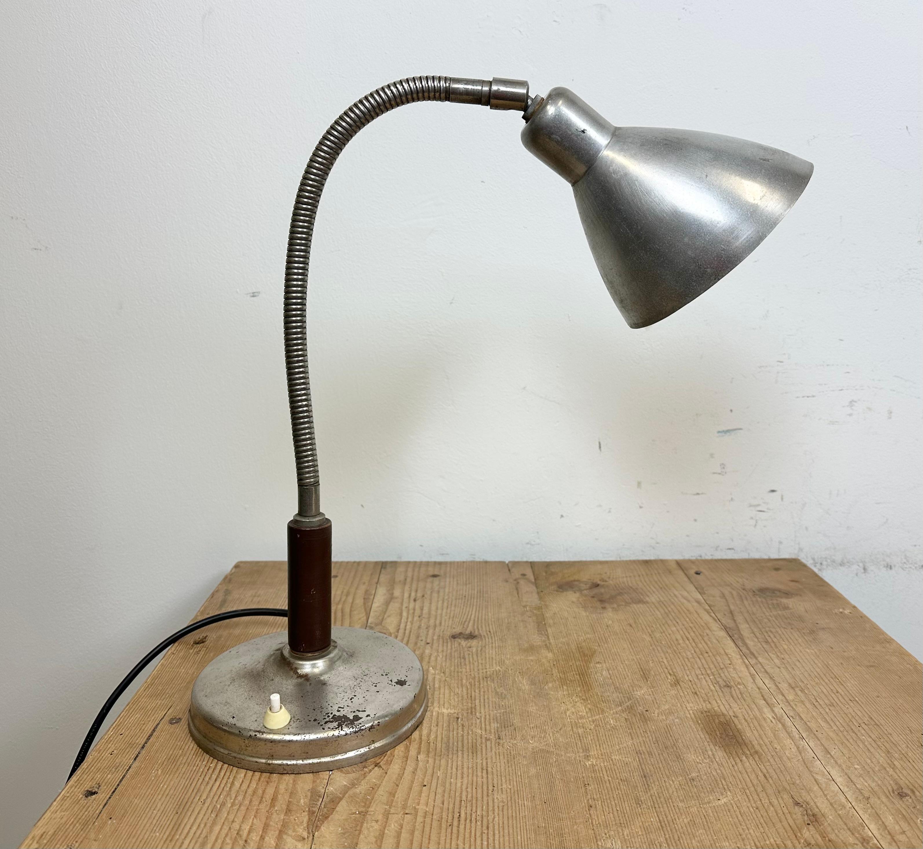Vintage Gooseneck Table Lamp, 1950s For Sale 7