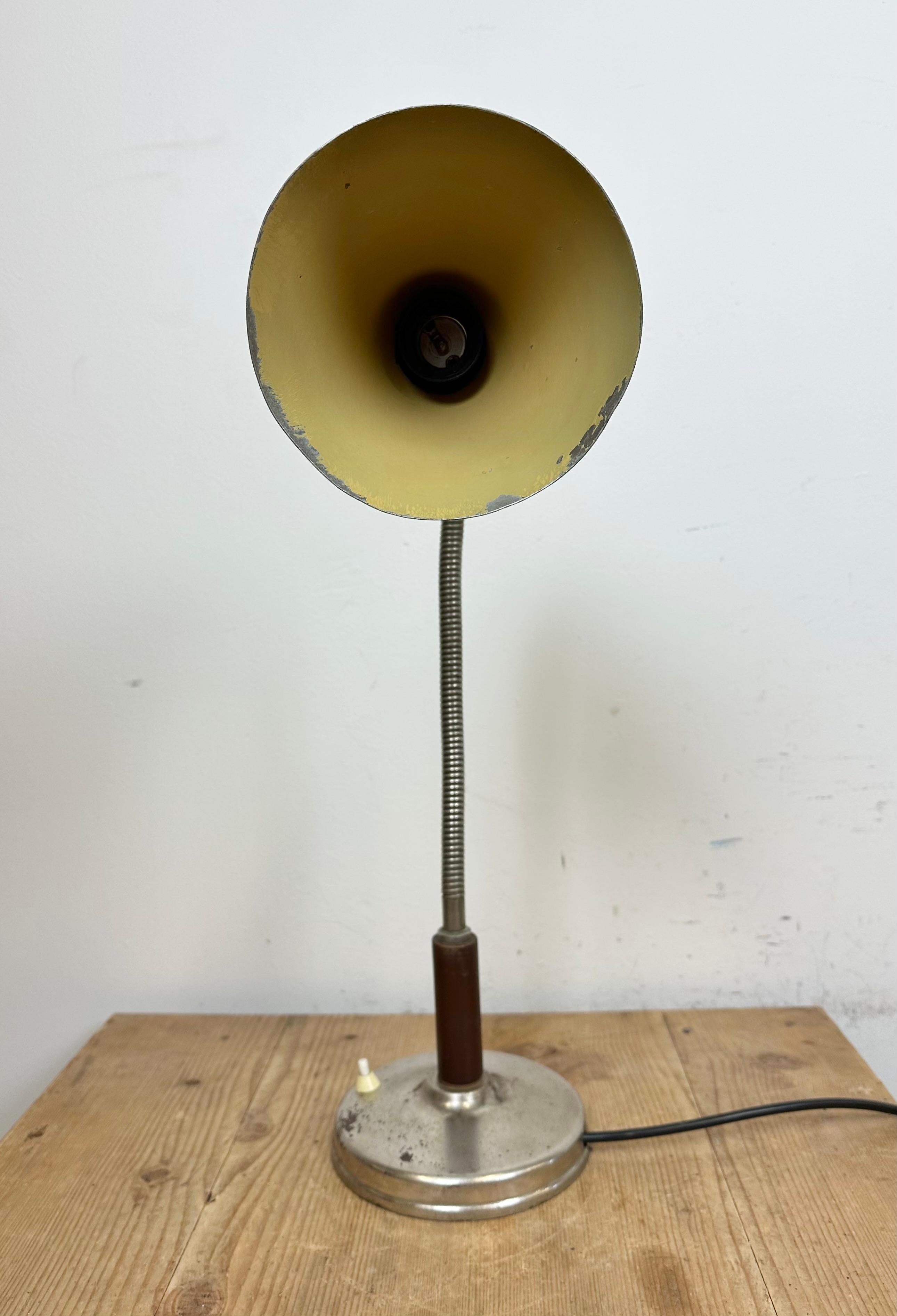 Vintage Gooseneck Table Lamp, 1950s For Sale 8