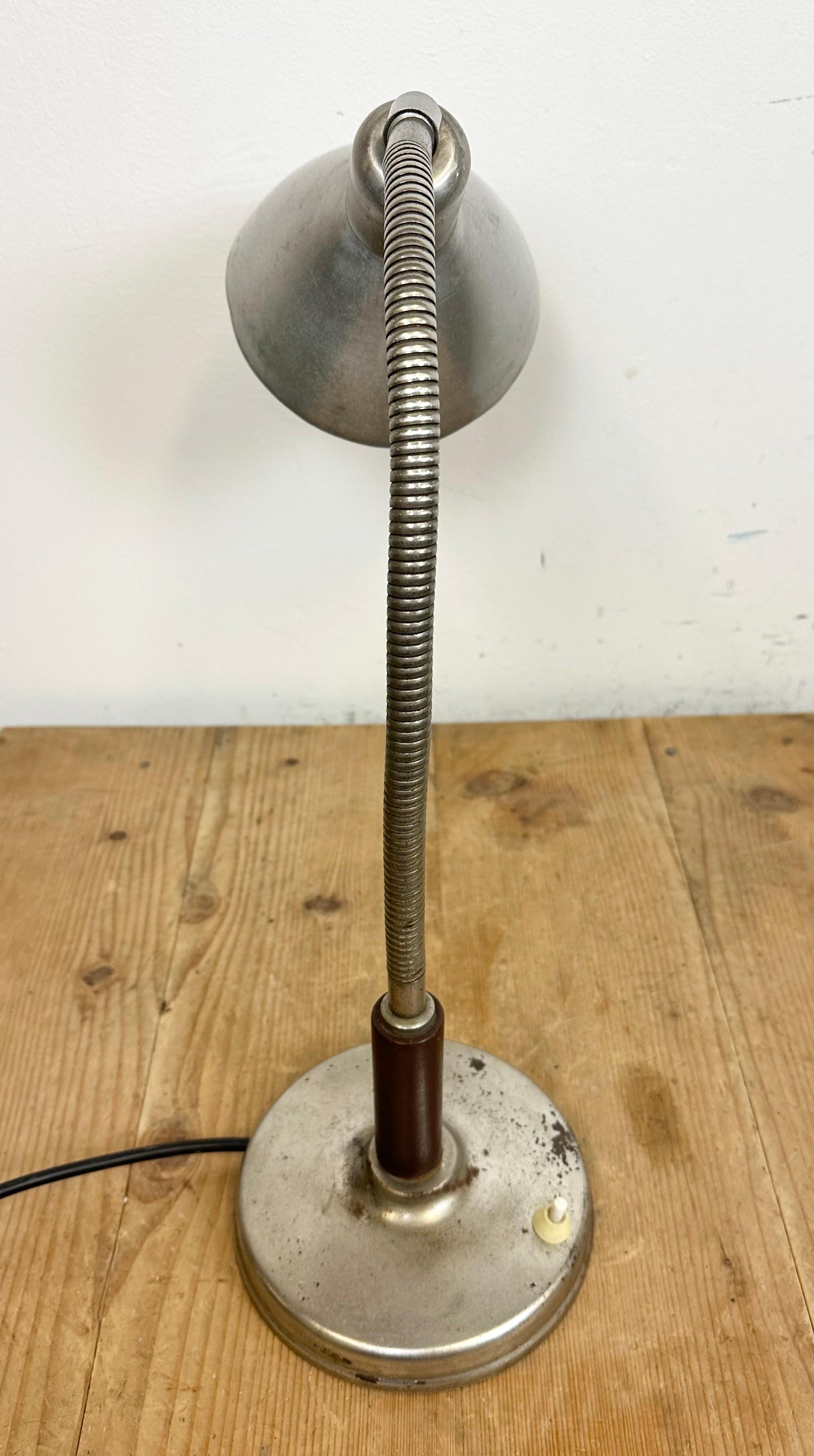 Vintage Gooseneck Table Lamp, 1950s For Sale 10