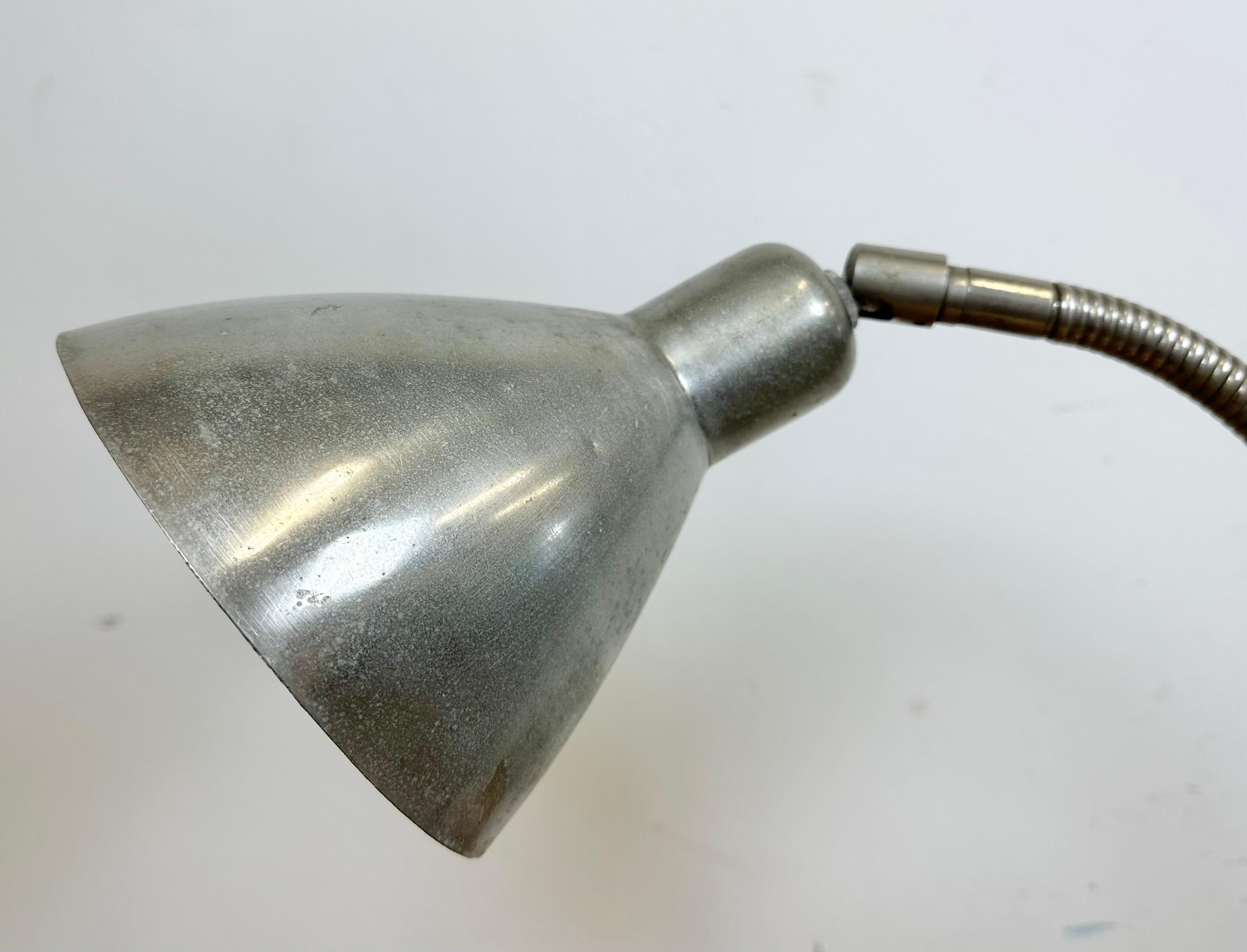 Vintage Gooseneck Table Lamp, 1950s For Sale 1