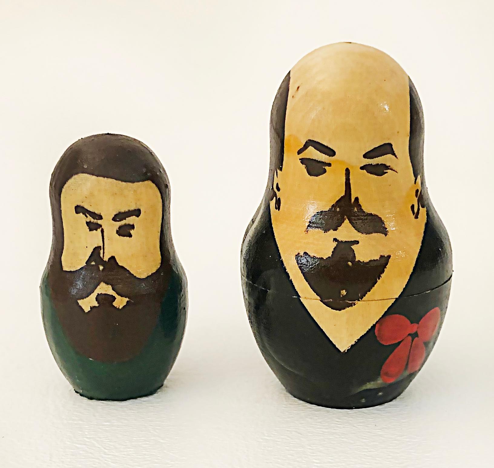 Modern Vintage Gorbachev Hand-painted Russian Nesting 7 Doll Set, Late 20th Century