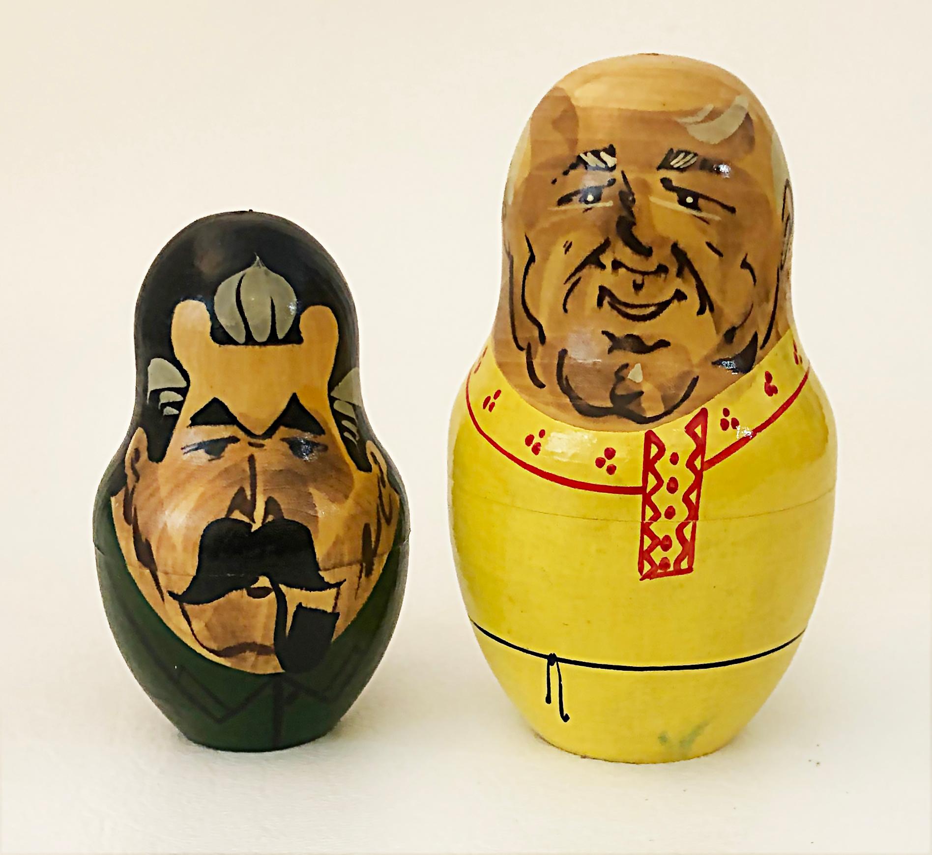 Hand-Painted Vintage Gorbachev Hand-painted Russian Nesting 7 Doll Set, Late 20th Century