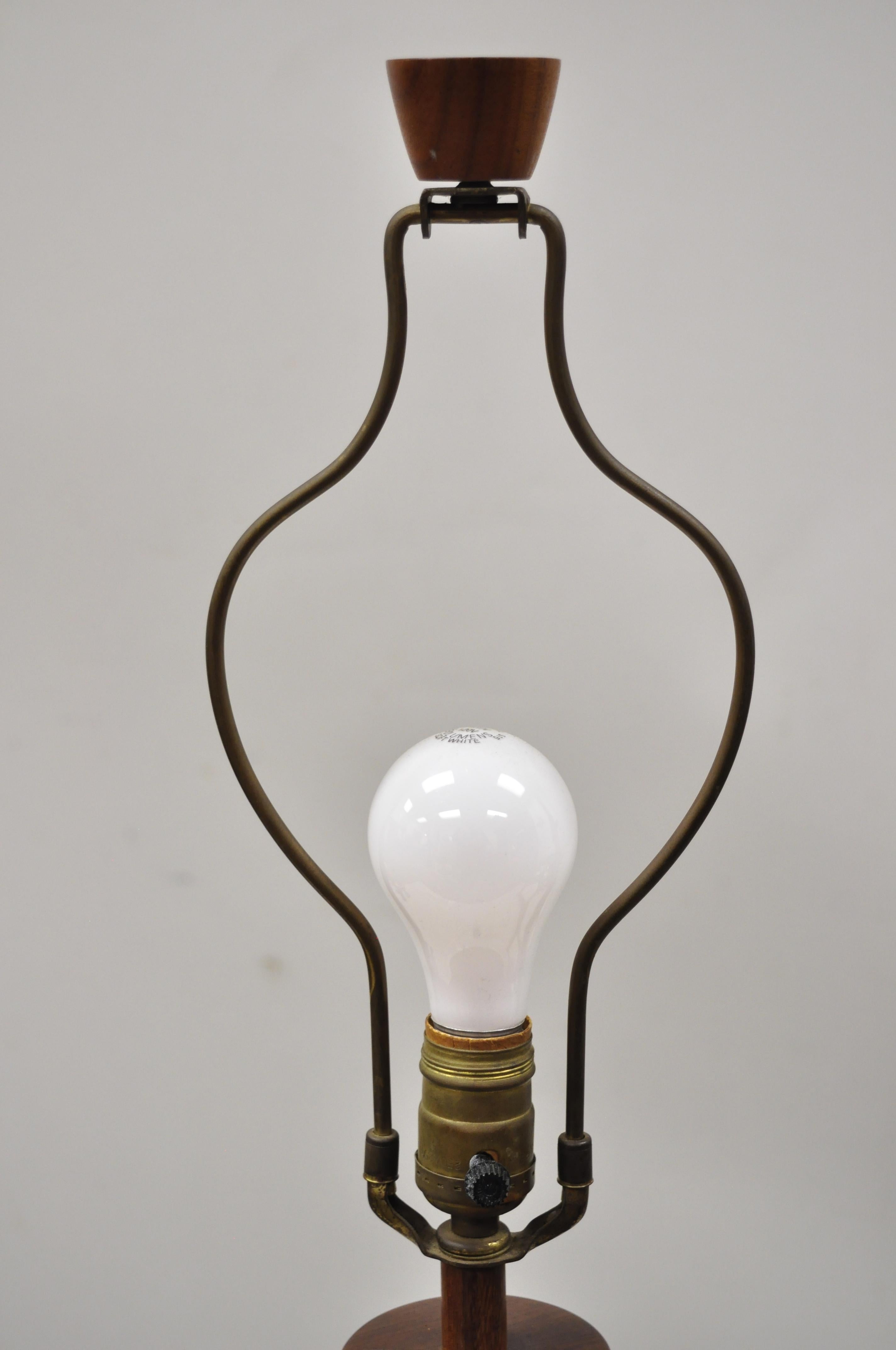 North American Vintage Gordon Martz for Marshall Studios Tall Ceramic Pottery Teak Table Lamp
