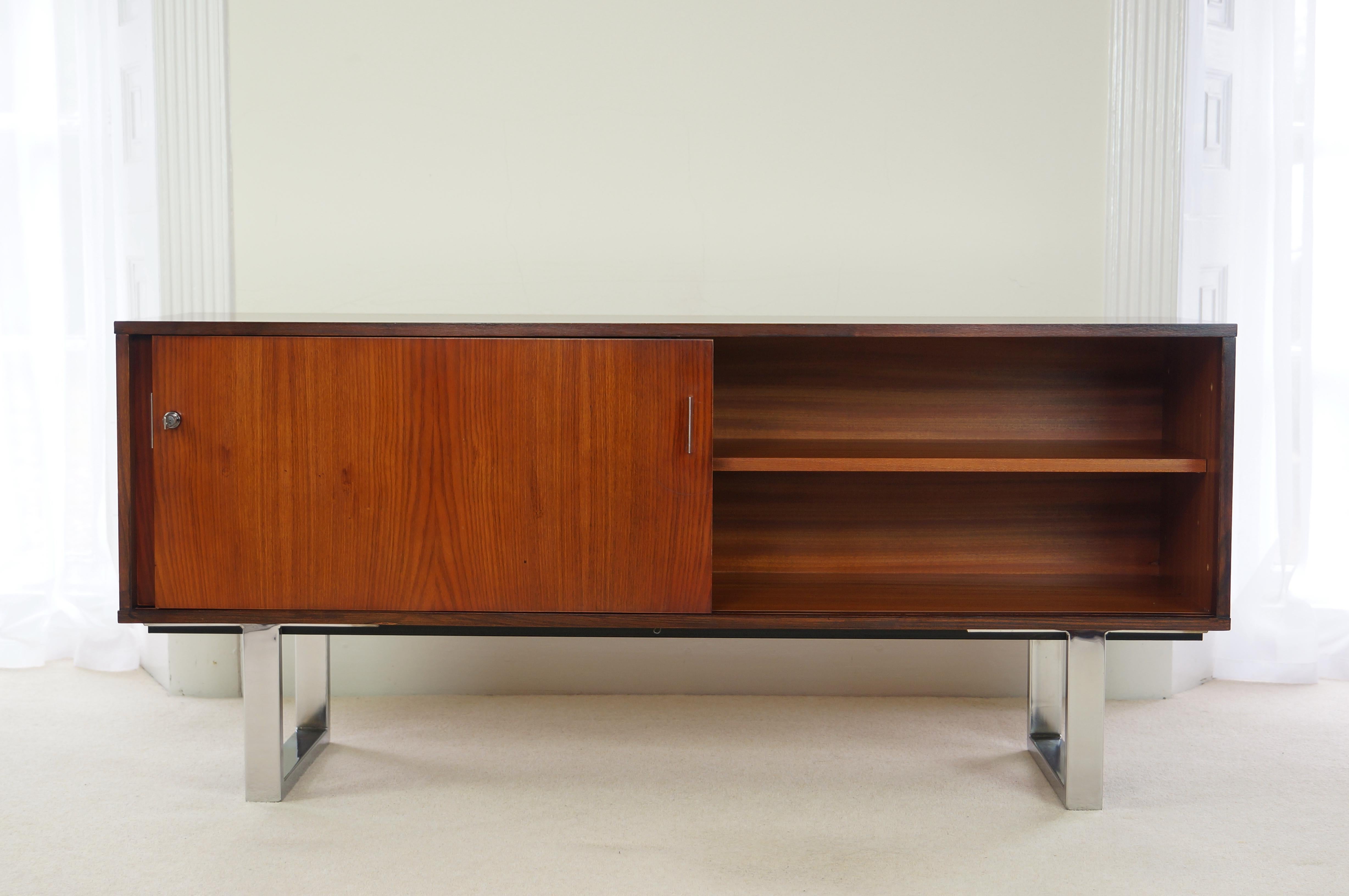 A Trevor Chinn design for Gordon Russell dating to the 1970s, this rosewood sideboard is the perfect storage solution for modern living.

Perfectly proportioned for a smaller space at 5 foot long, but equally suited to a larger space as the back