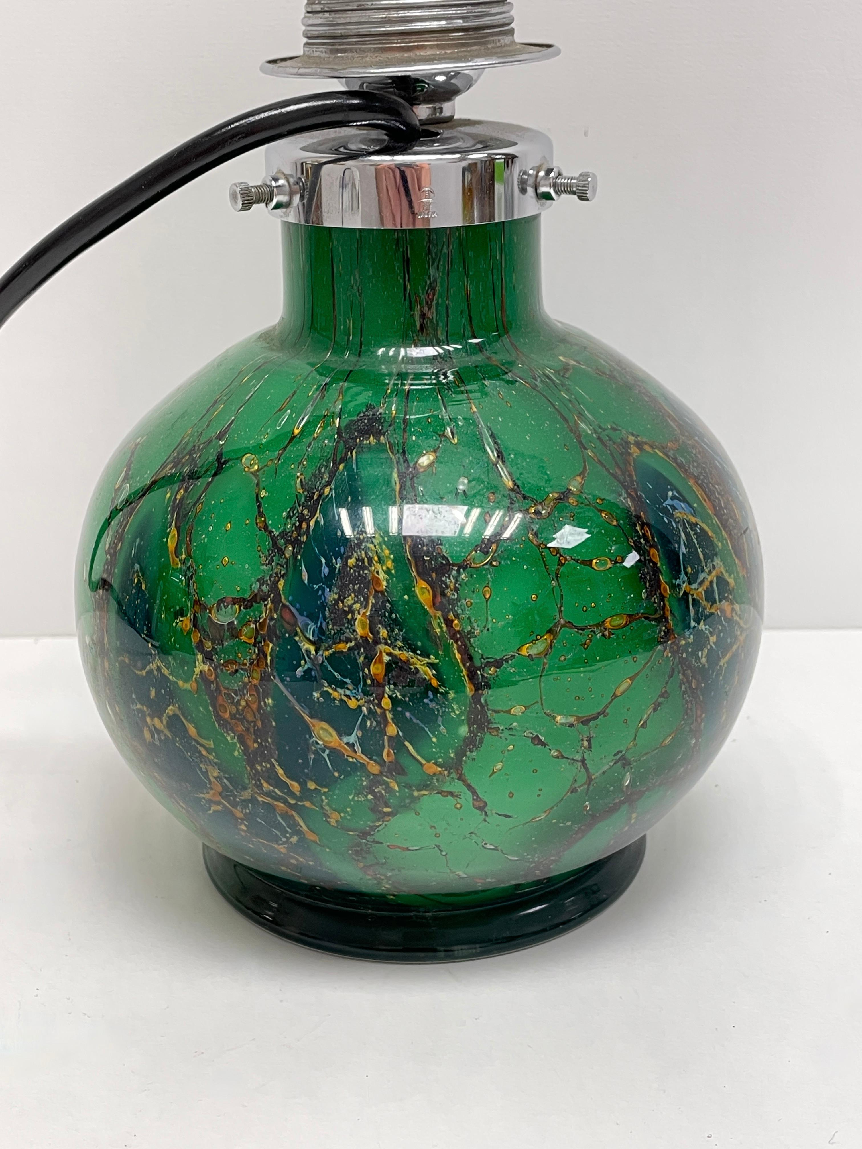 Wunderschöne Vintage-Tischlampe aus WMF Ikora-Glas, Vintage, deutsches Art déco, 1930er Jahre (Mitte des 20. Jahrhunderts) im Angebot