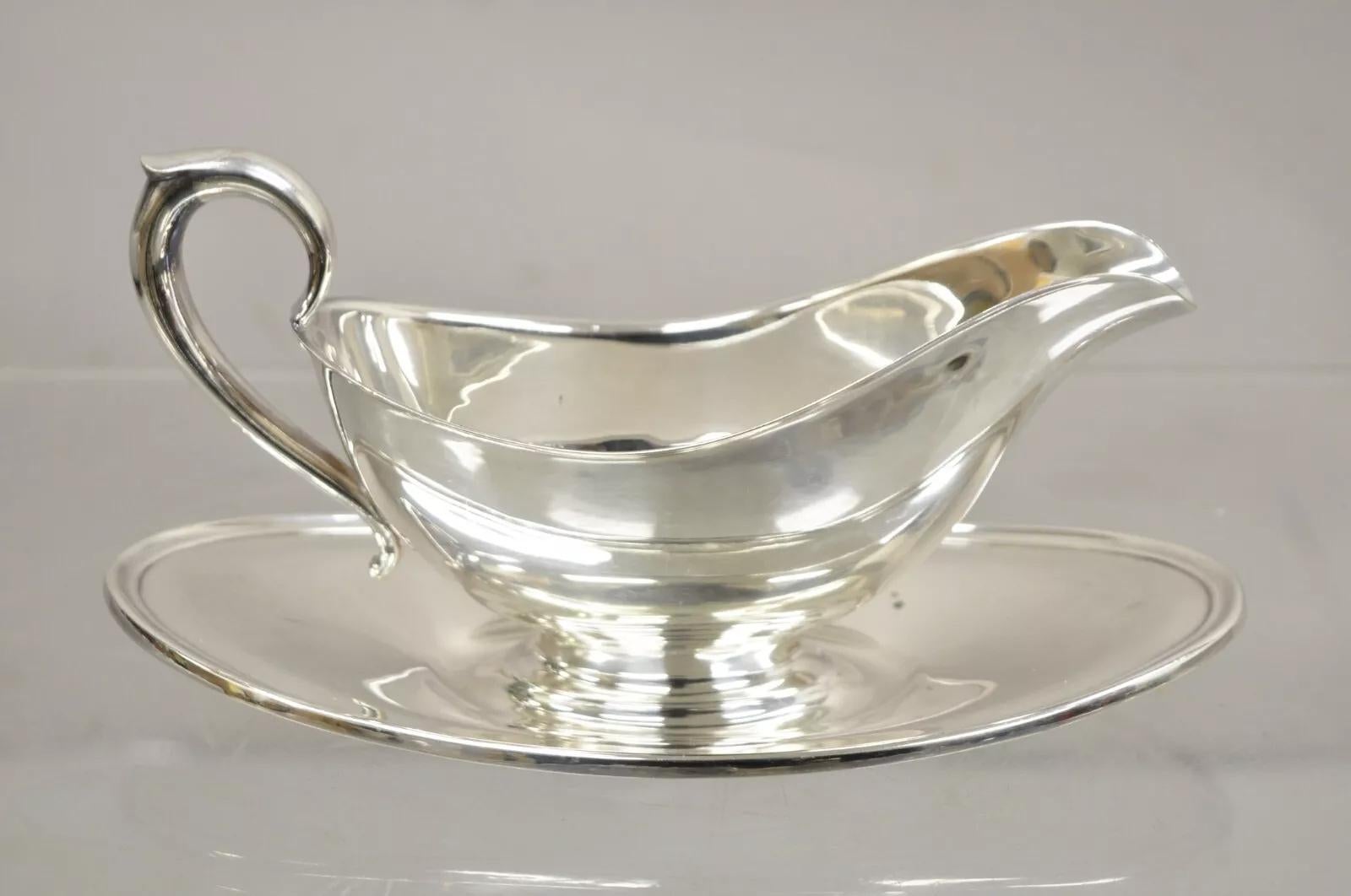Vintage Gorham YC430 Silver Plated Victorian Style Gravy Boat With Attached Underplate. Circa Late 20th Century. Measurements: 4.25