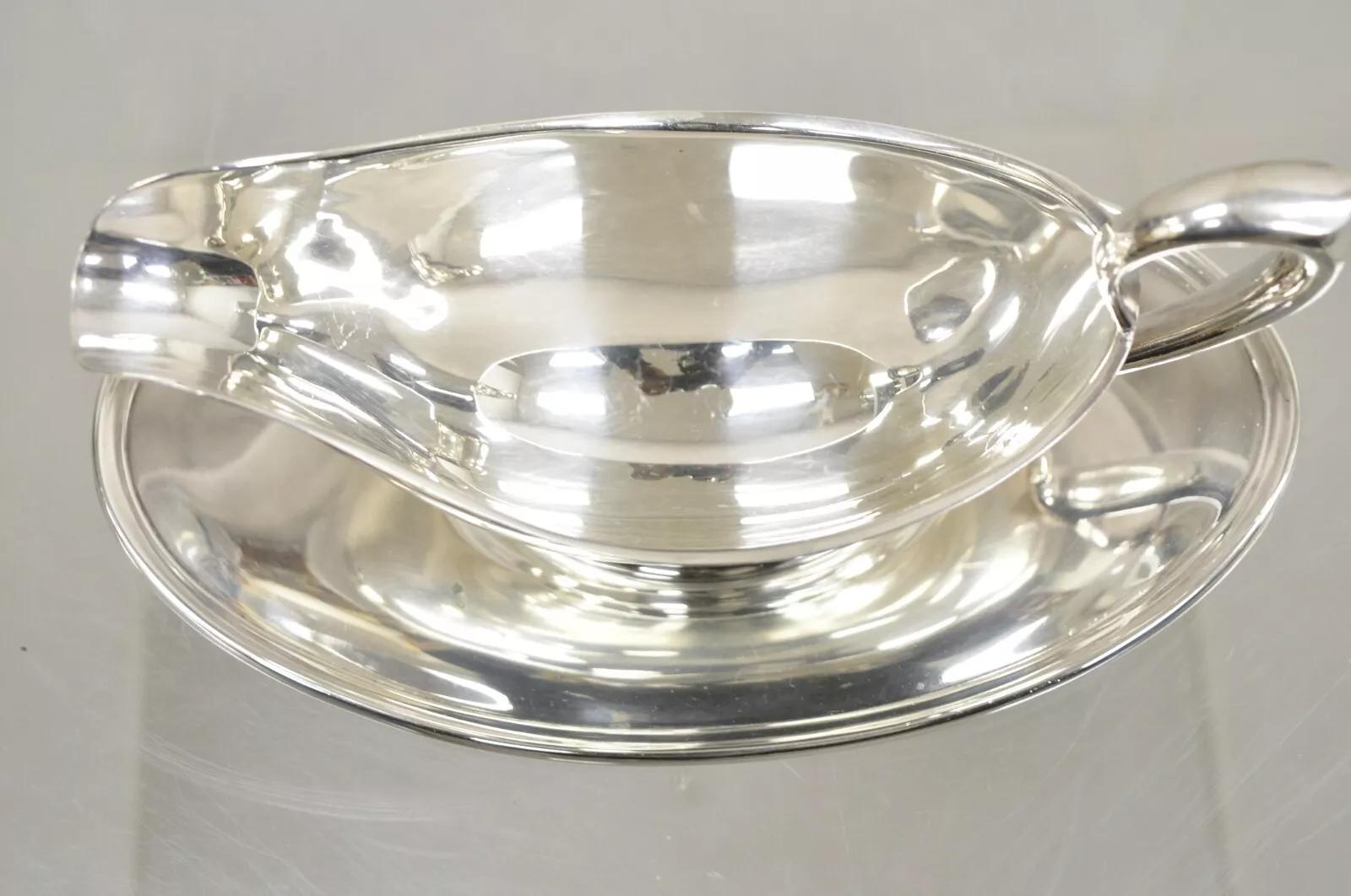 Vintage Gorham YC430 Silver Plated Victorian Gravy Boat With Attached Underplate For Sale 1